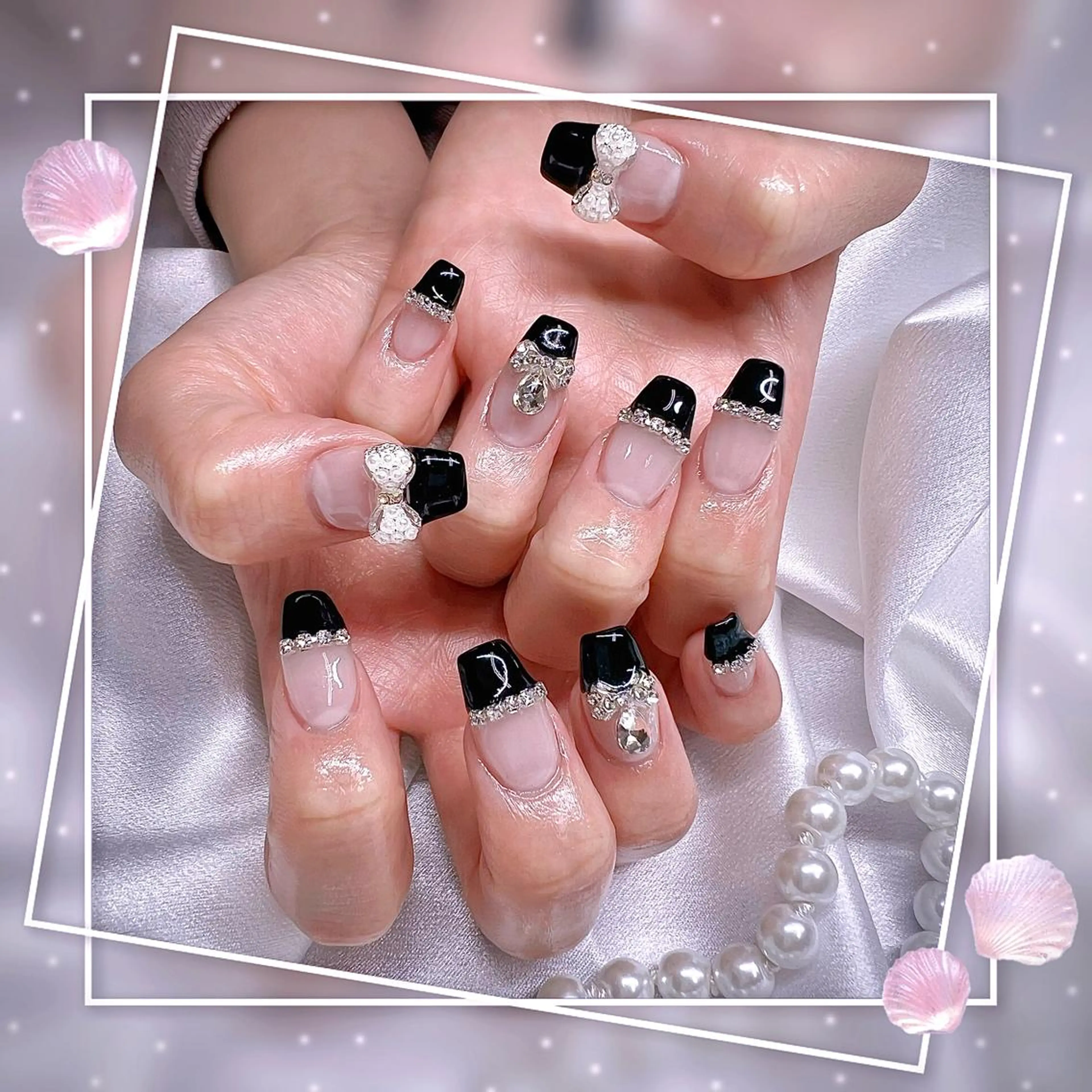 ネイル フレンチネイル キラキラネイル 韓国ネイル マグネットネイル マグネットフレンチ ハンドネイル Chill Nailsalonのネイルデザイン