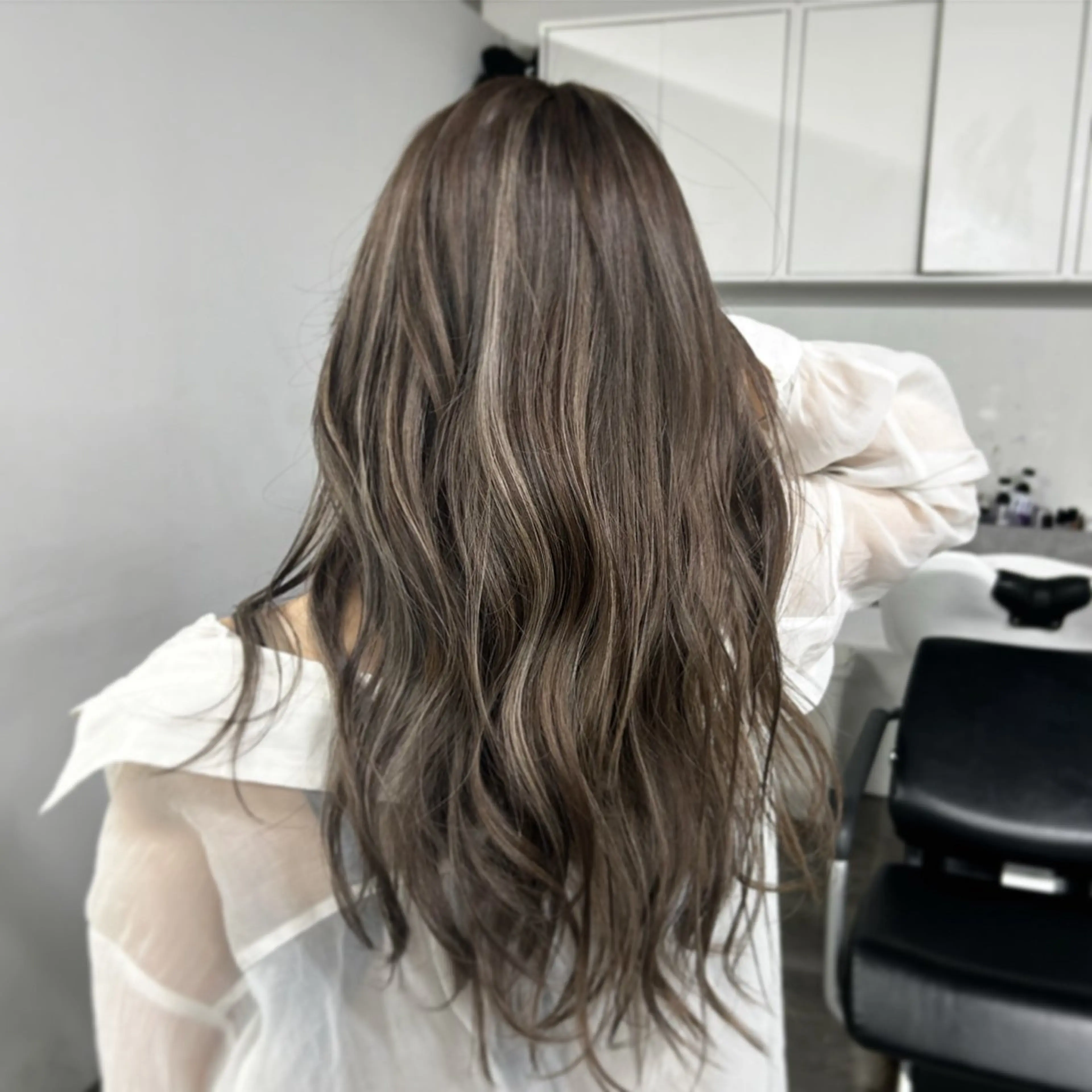 ロング カラー ブリーチ ハイライトカラー ハイライト 🫧うる艶color 🩵綾🌙のヘアスタイル