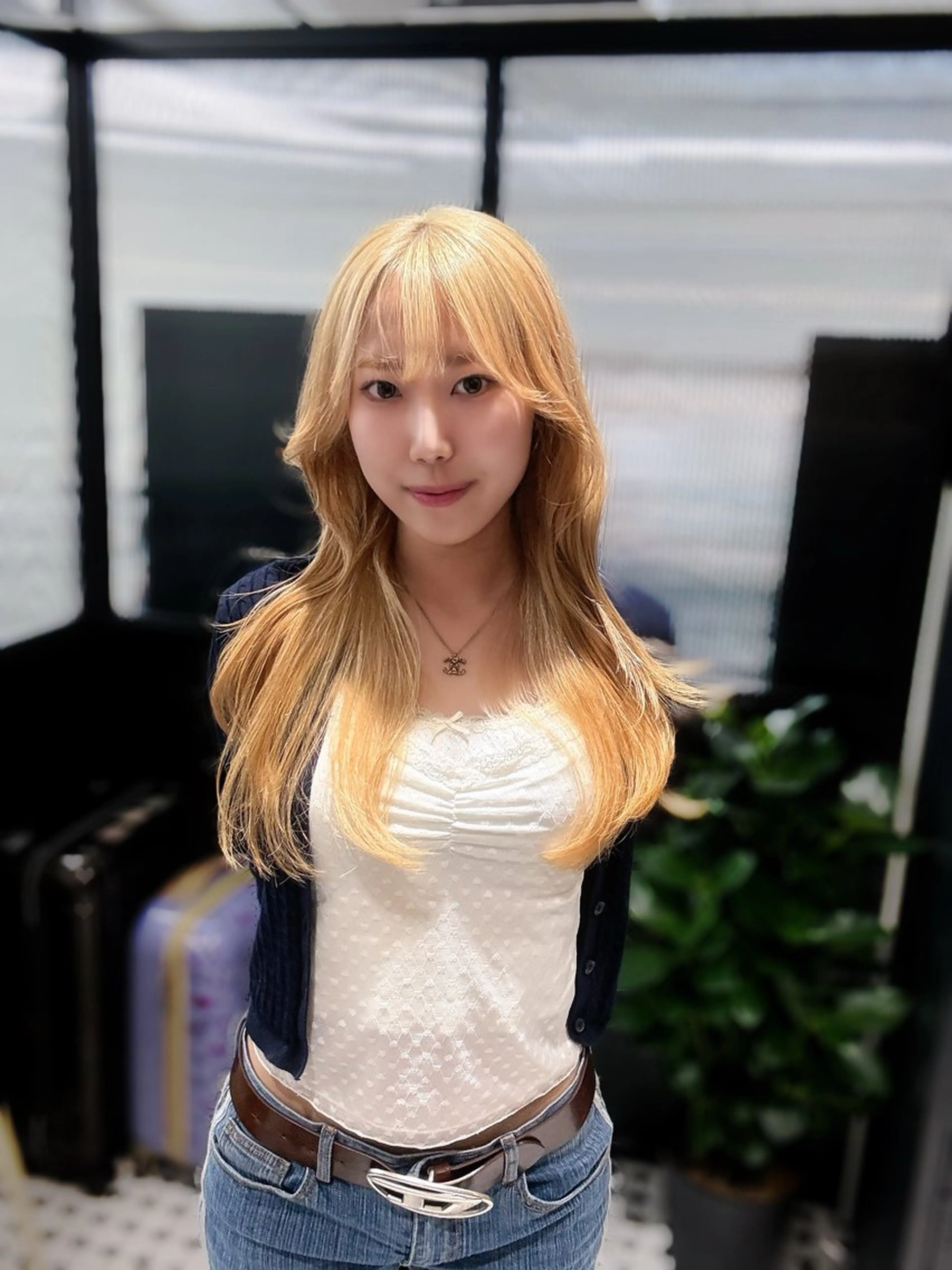 ロング カラー ヘアカラー 韓国ヘア暗髪 ダブルカラーメンズ可のヘアスタイル