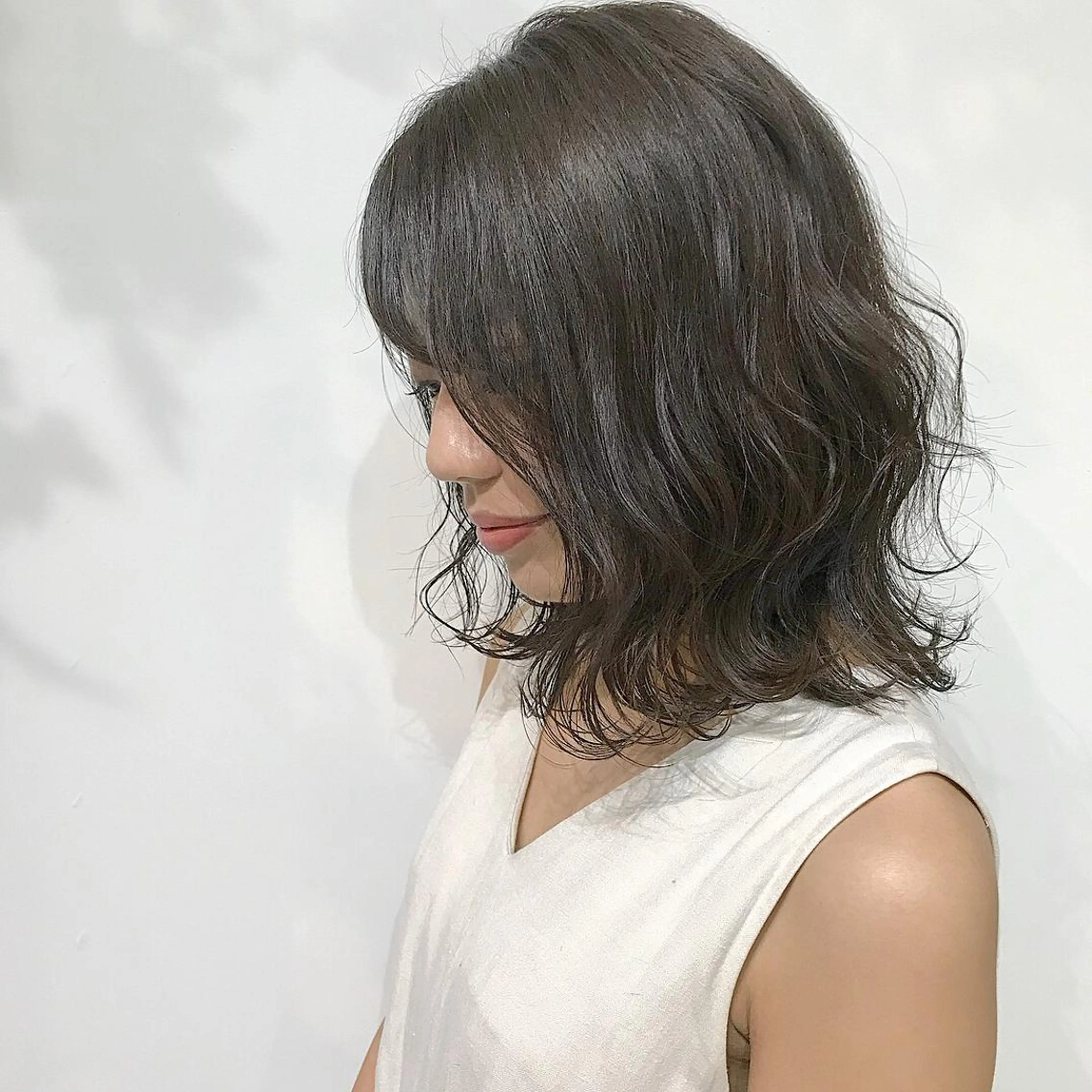 ミディアム カラー ヘアカラー トリートメント レイヤー/顔周り /AKARIのヘアスタイル