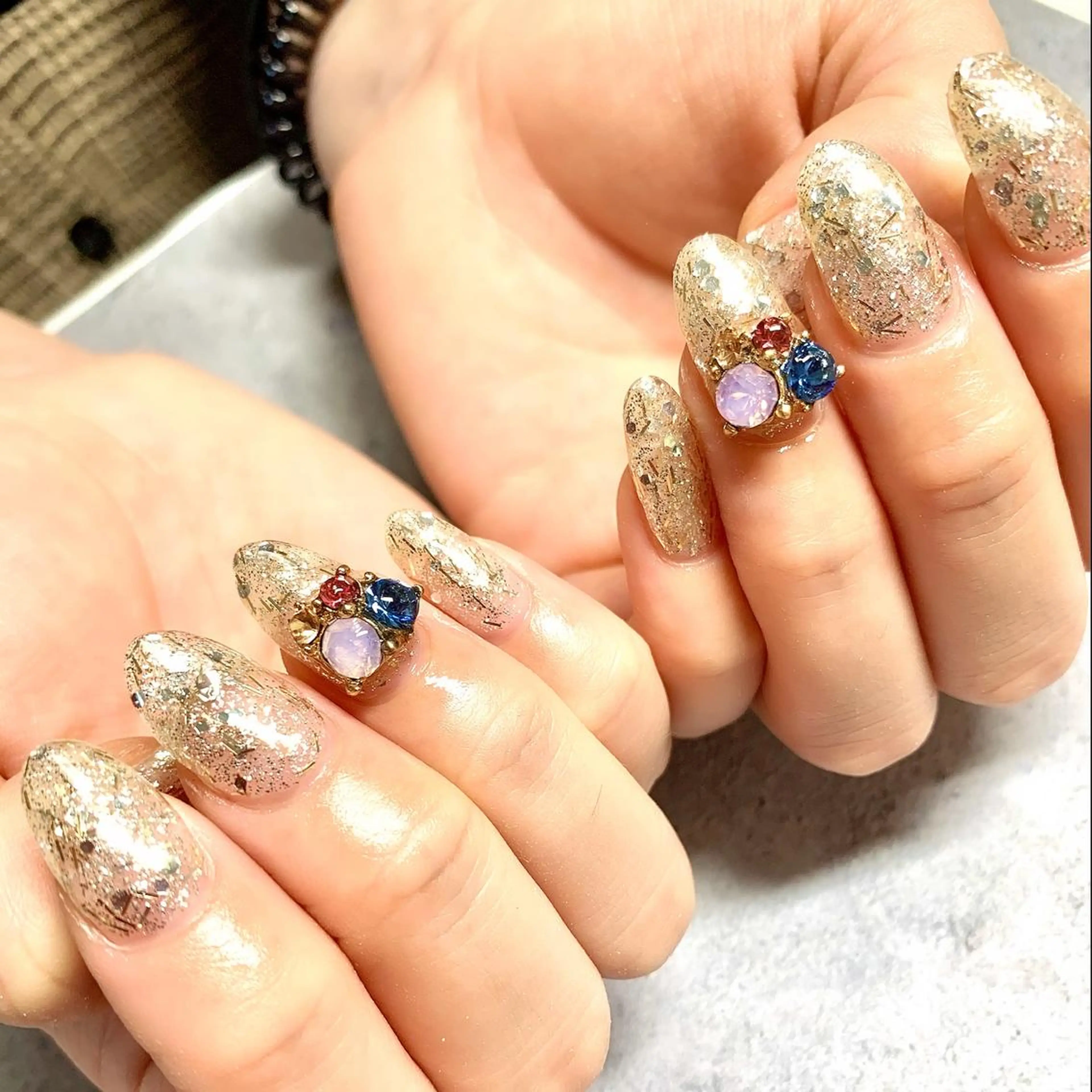 ネイル キラキラネイル clover nailのネイルデザイン