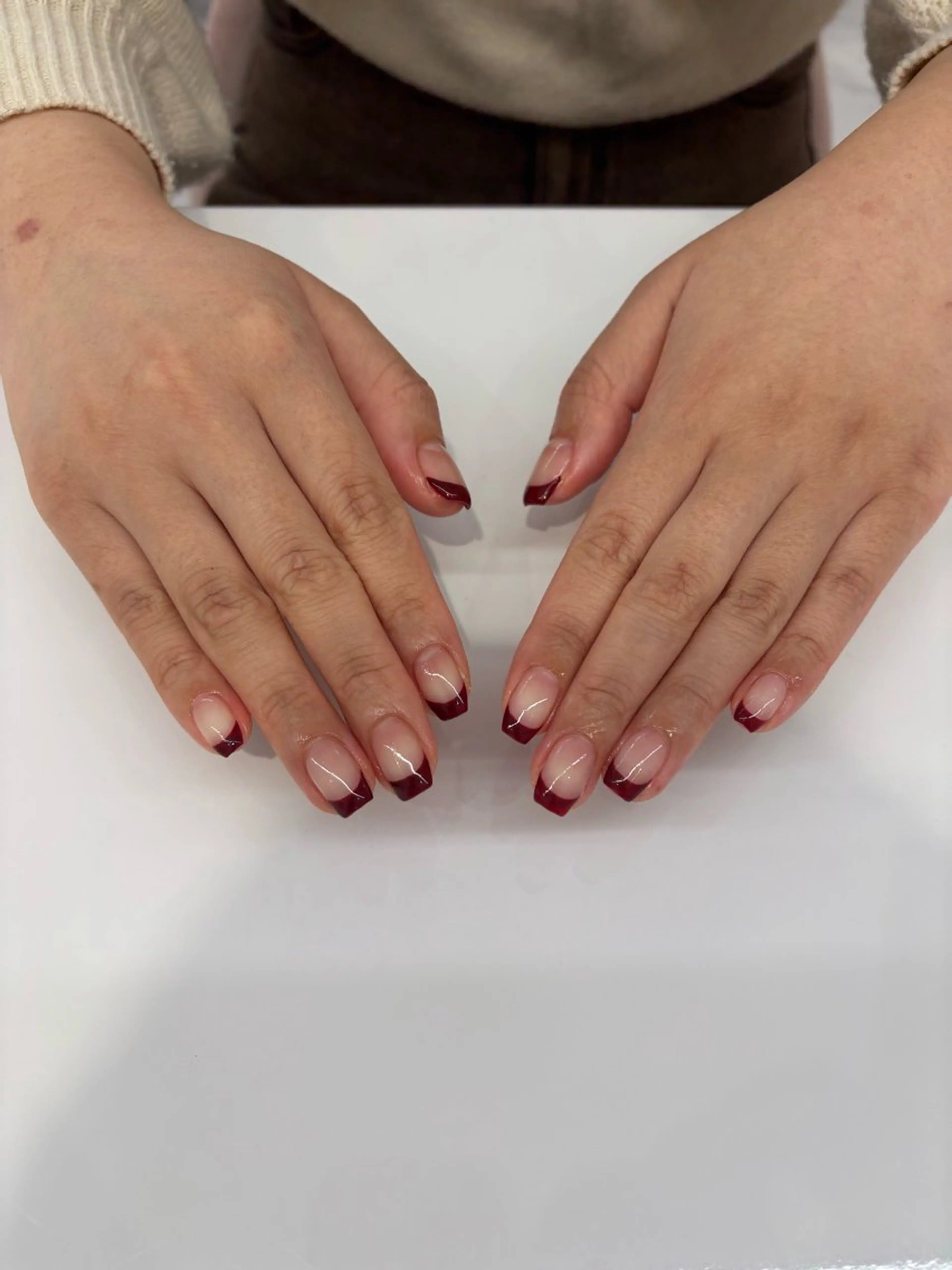 ネイル ボルドー フレンチネイル ハンドネイル MIHO LANDTENJINのネイルデザイン