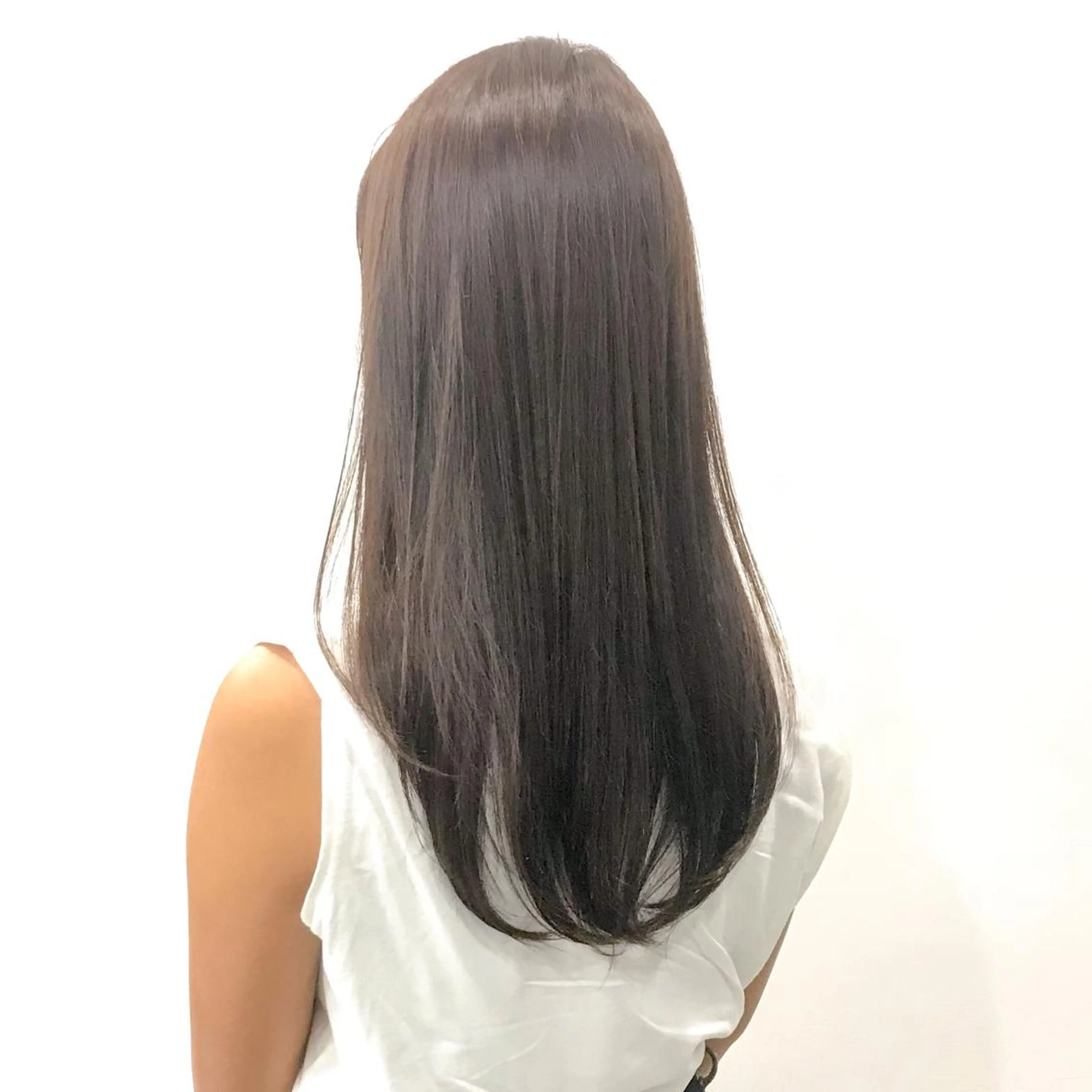 ロング カラー ブラウンカラー イルミナカラー clan五反田所属・髪質改善、縮毛矯正 店長浅野太郎のヘアスタイル