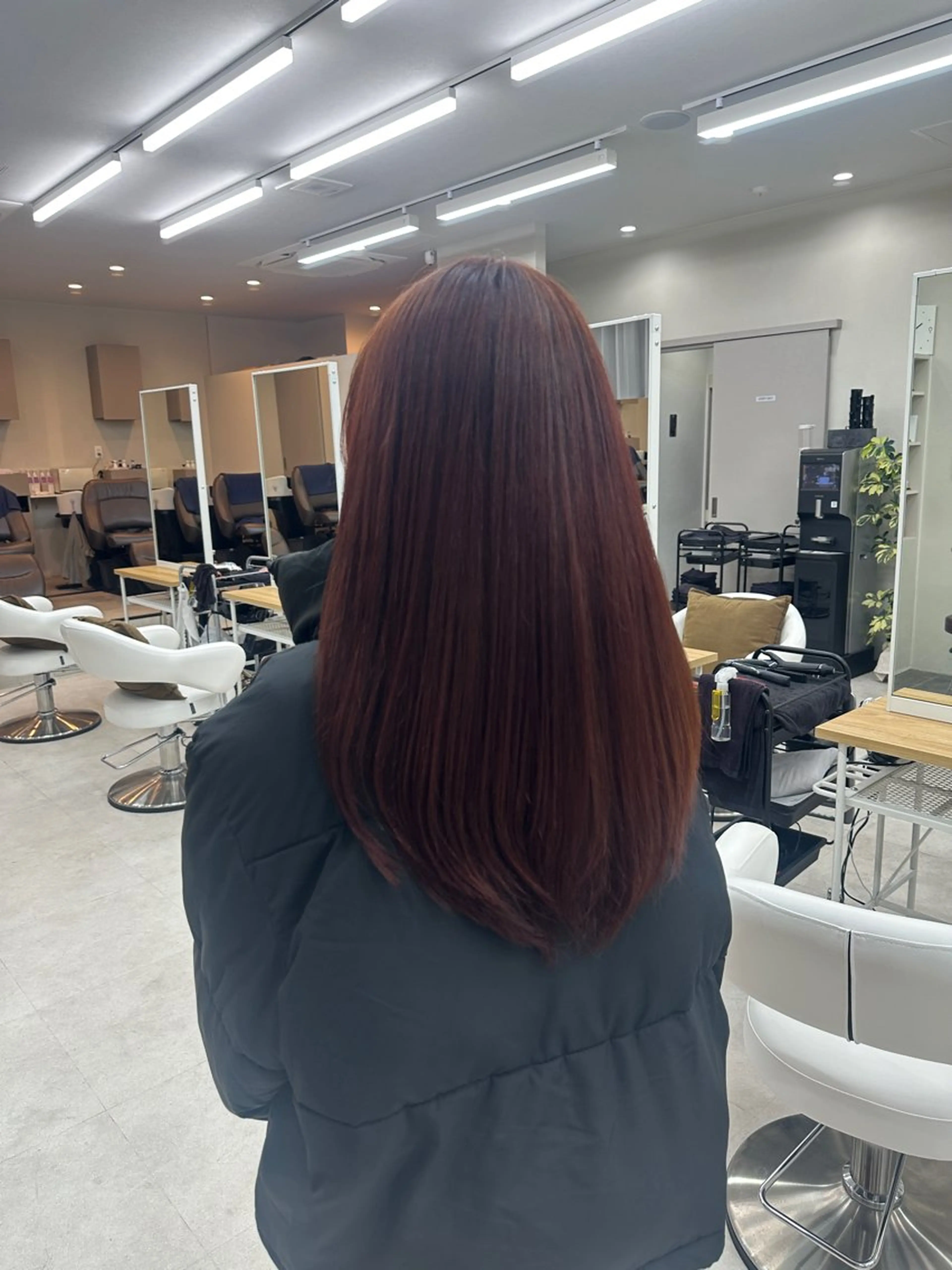 ロング ヘアカラー Aura所属・丸山 心 / 艶カラーのヘアスタイル