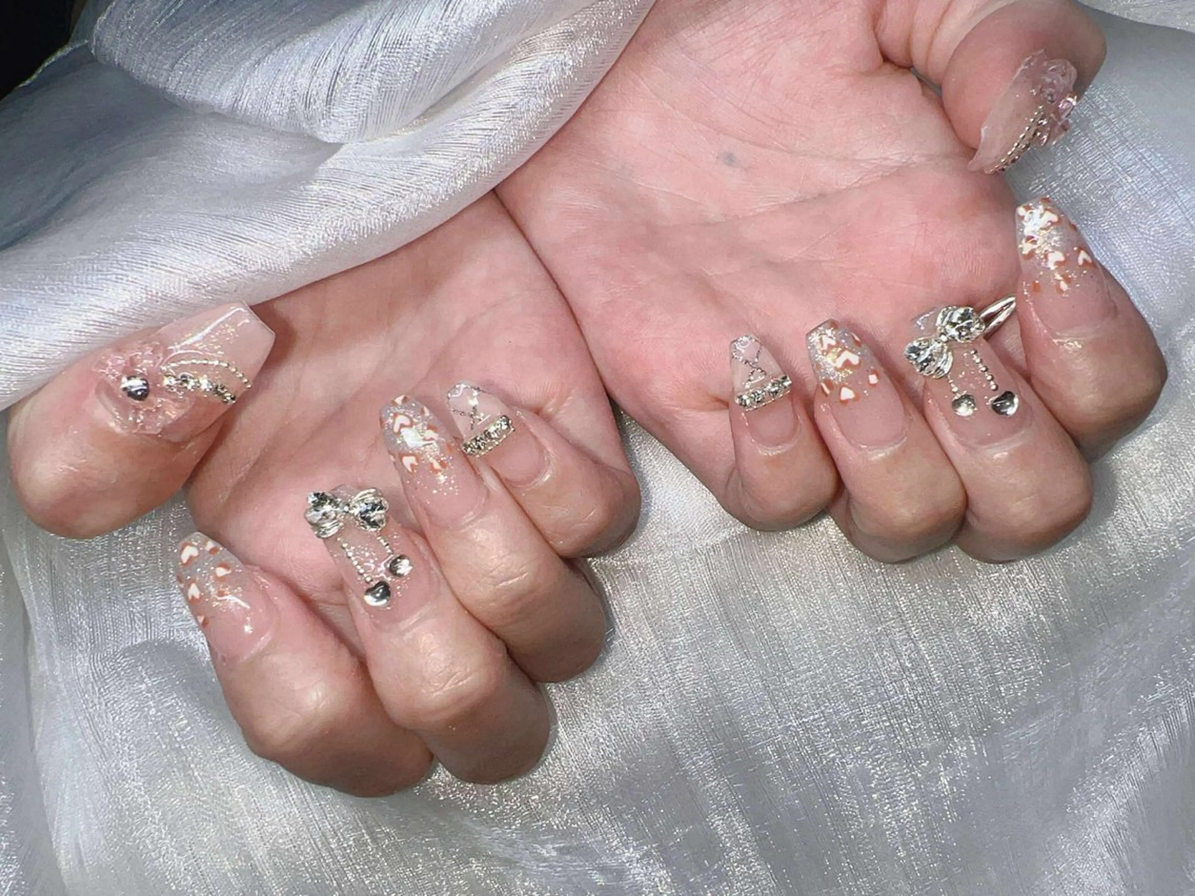 ネイル 長さ出し グラデーション 卒業式 キラキラネイル マグネットネイル ハンドネイル Lee Nailsのネイルデザイン