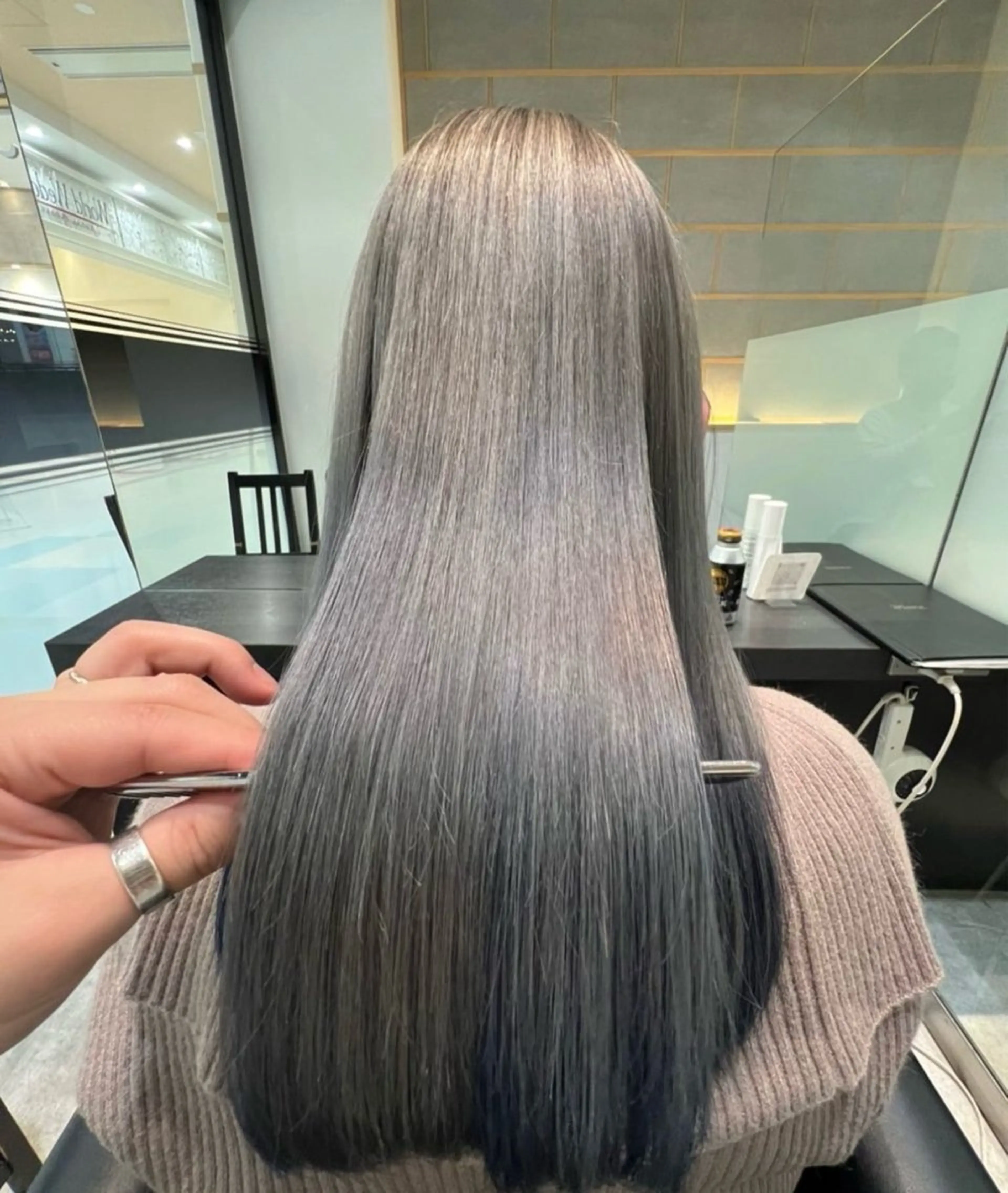 カラー ヘアカラー トリートメント 林 美月のヘアスタイル