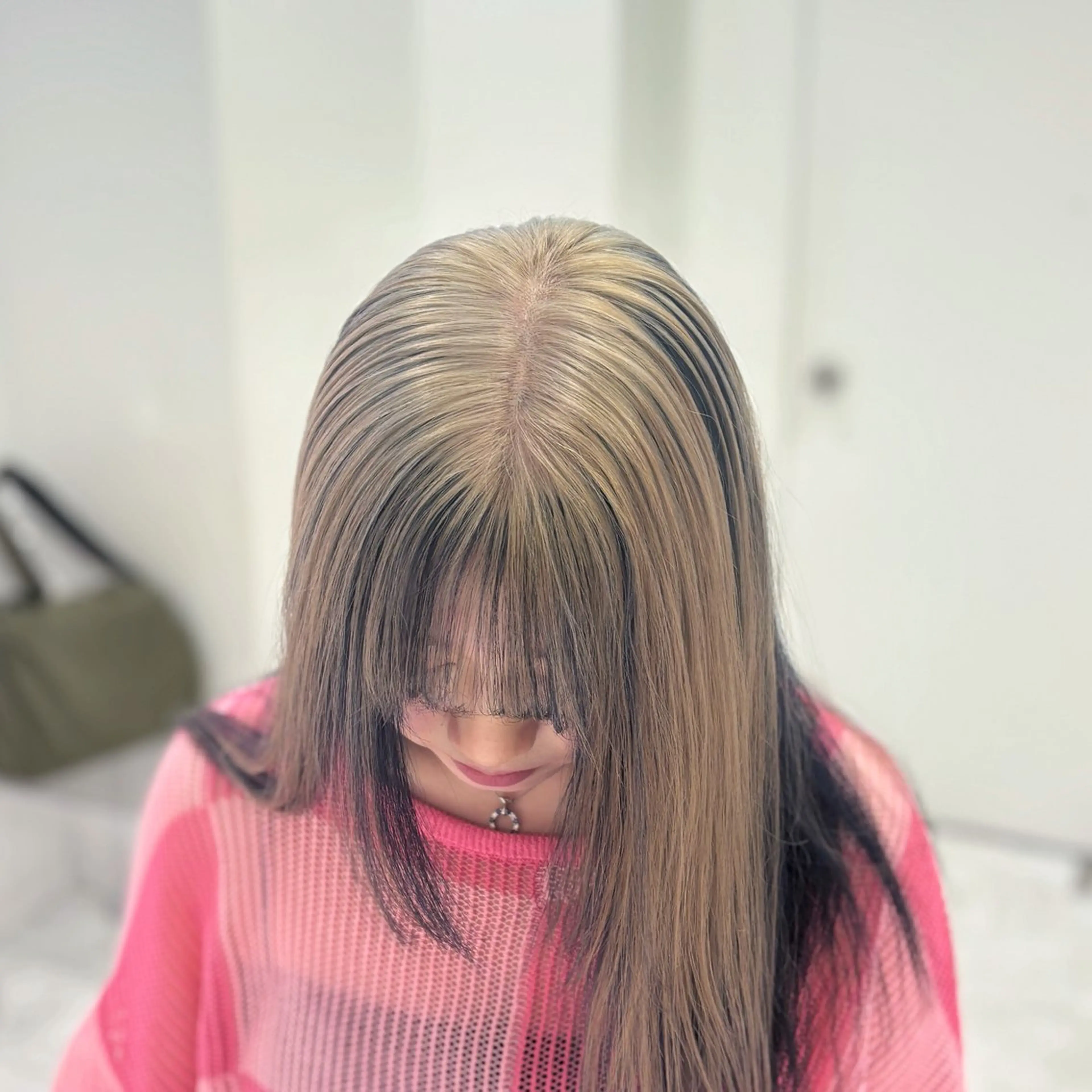 ミディアム カラー ヘアカラー トリートメント ヘアセット 🩵韓国レイヤー× 寒色カラー🩵のヘアスタイル
