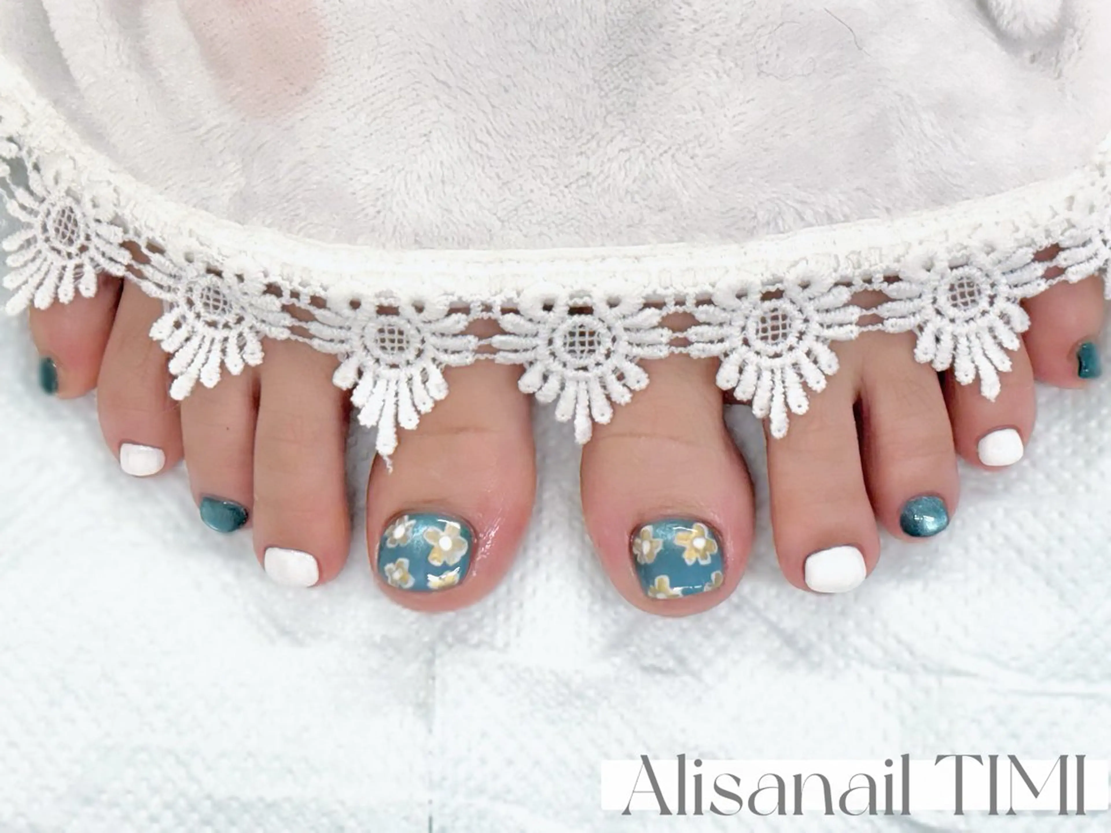 ネイル フットネイル Alisa nail Timiのネイルデザイン