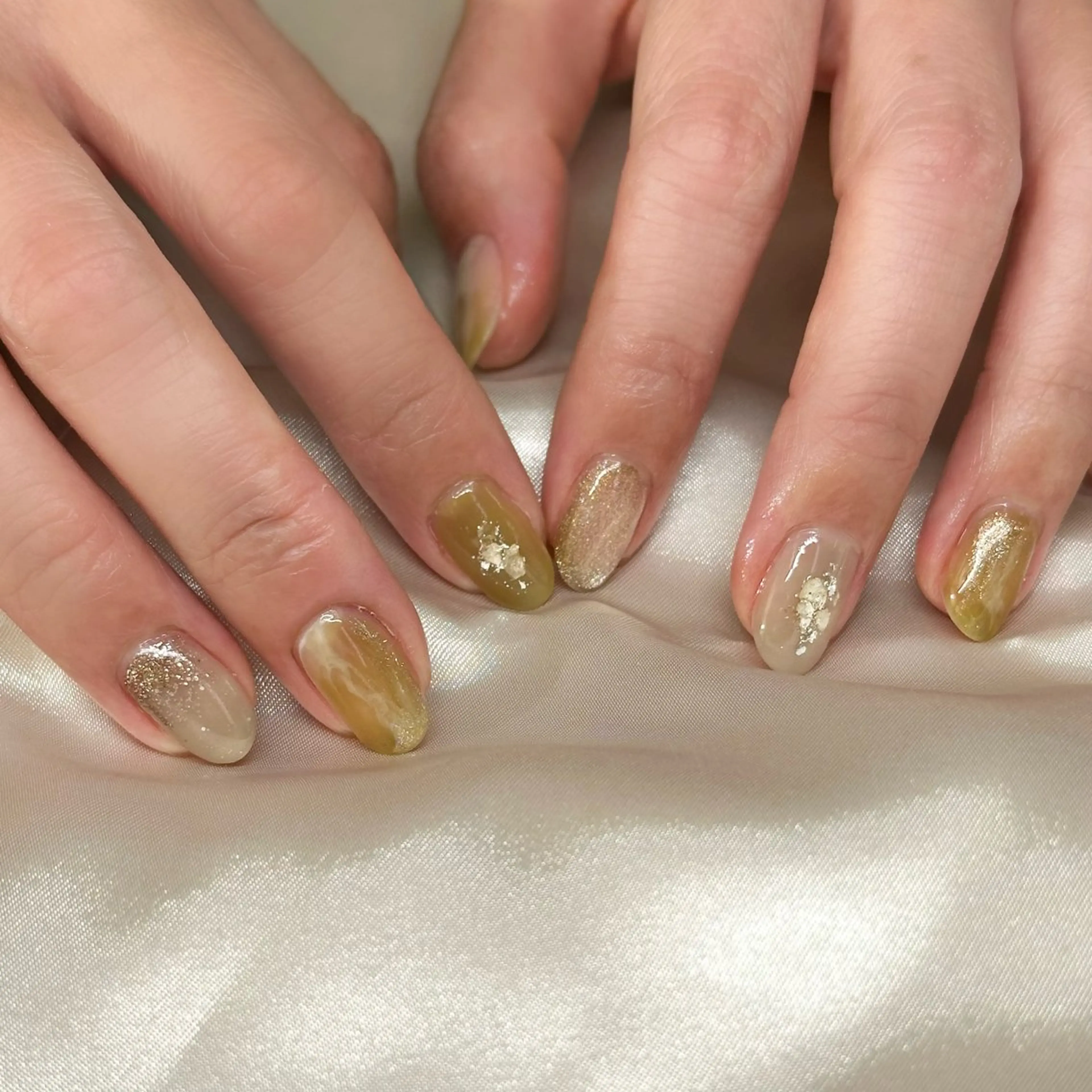 ネイル salon iris 🦋北広島市大曲のネイルデザイン