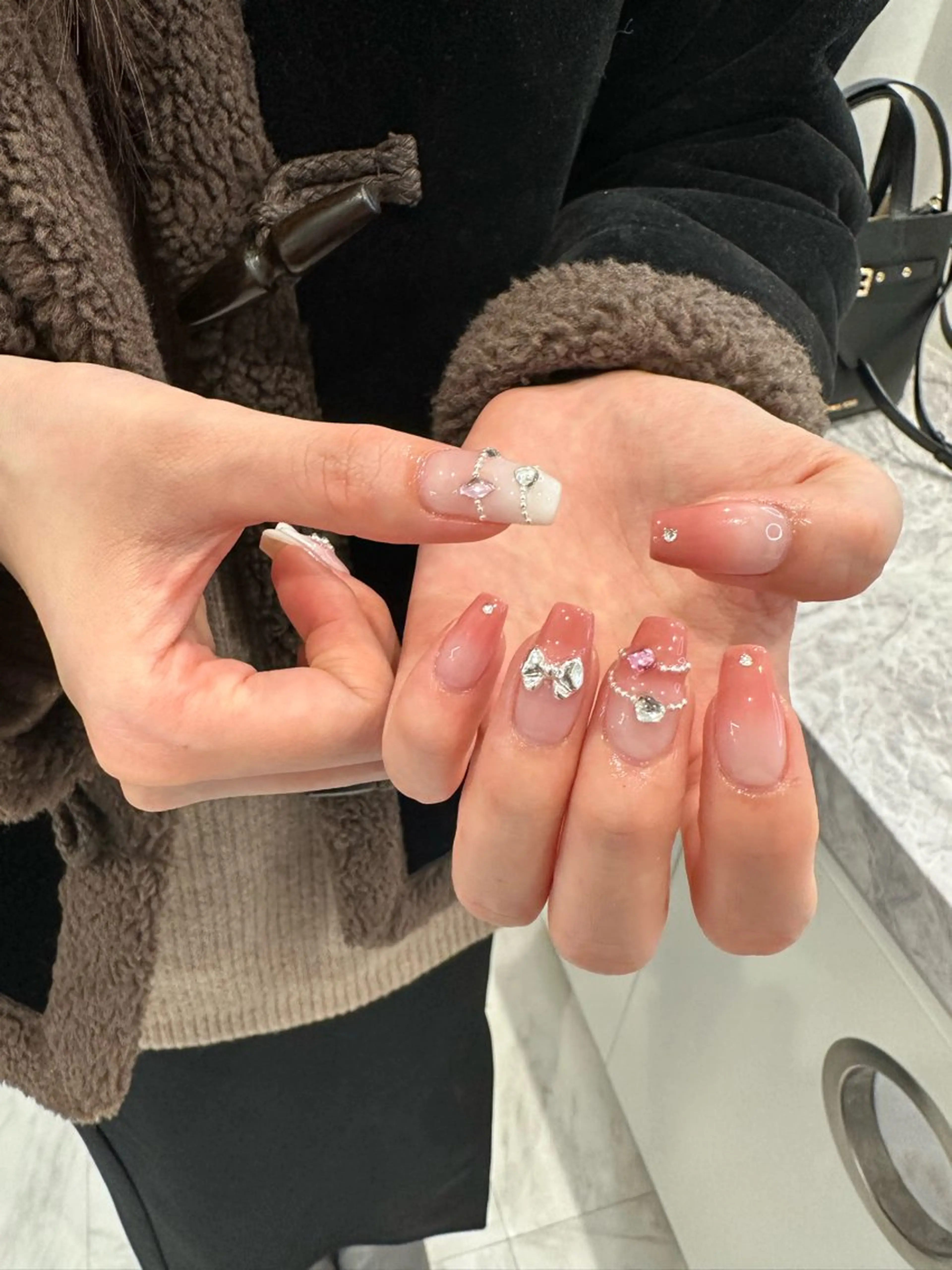 ネイル ハンドネイル nachi 🎀のネイルデザイン
