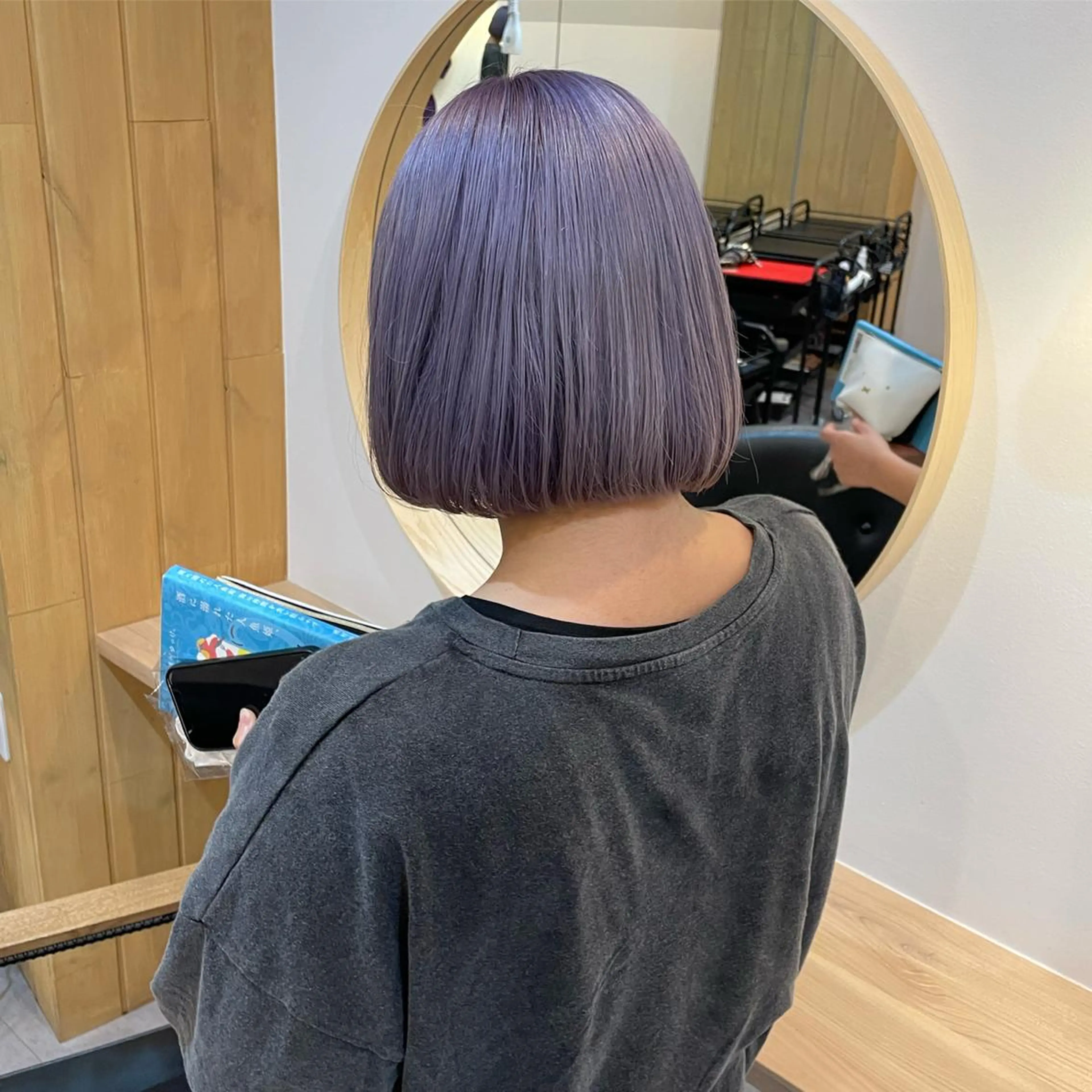 ショート カラー ラベンダーカラー yohaku misakiのヘアスタイル