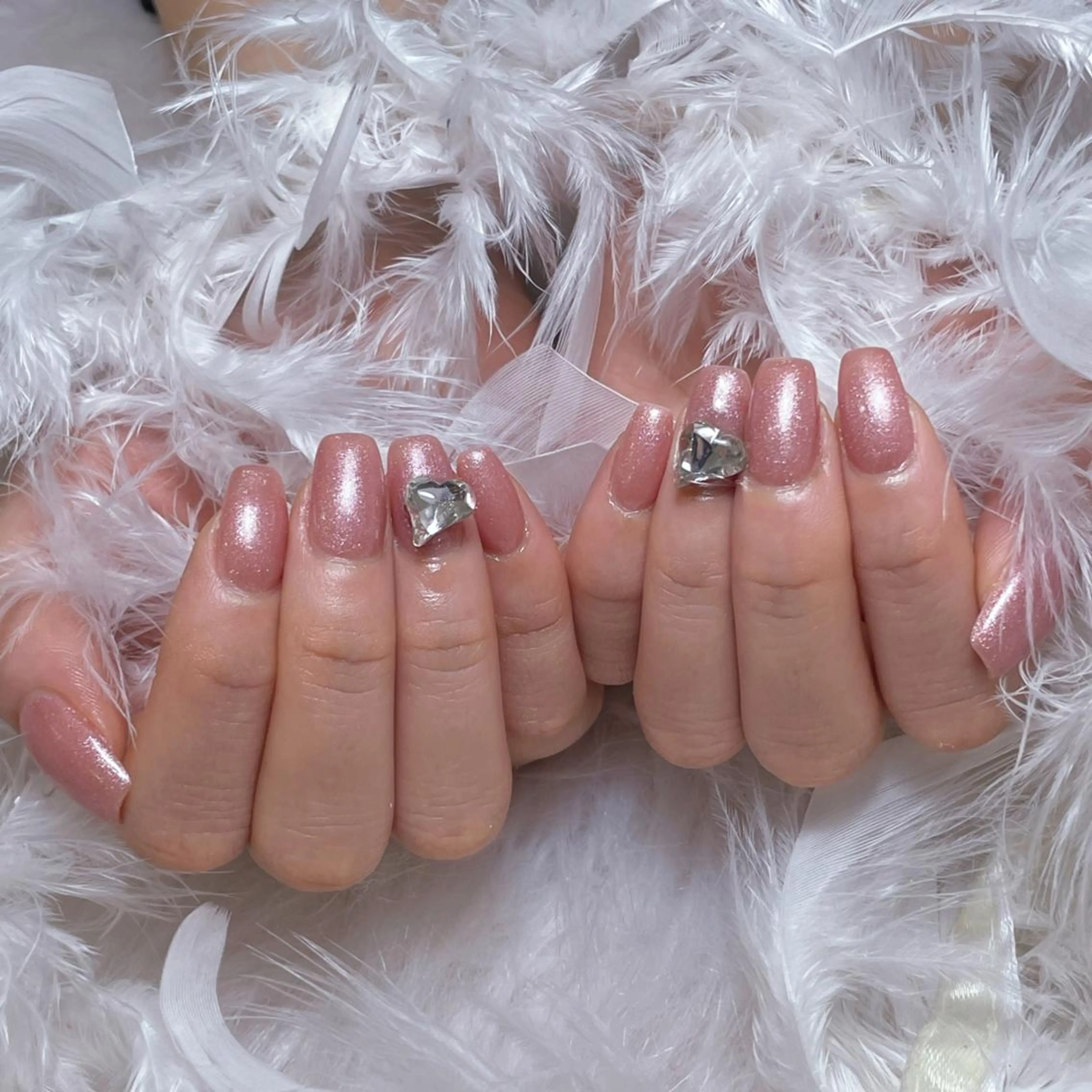 ネイル アートネイル オーロラネイル ガーリー キラキラネイル 韓国ネイル ハンドネイル DIAMOND 💅のネイルデザイン