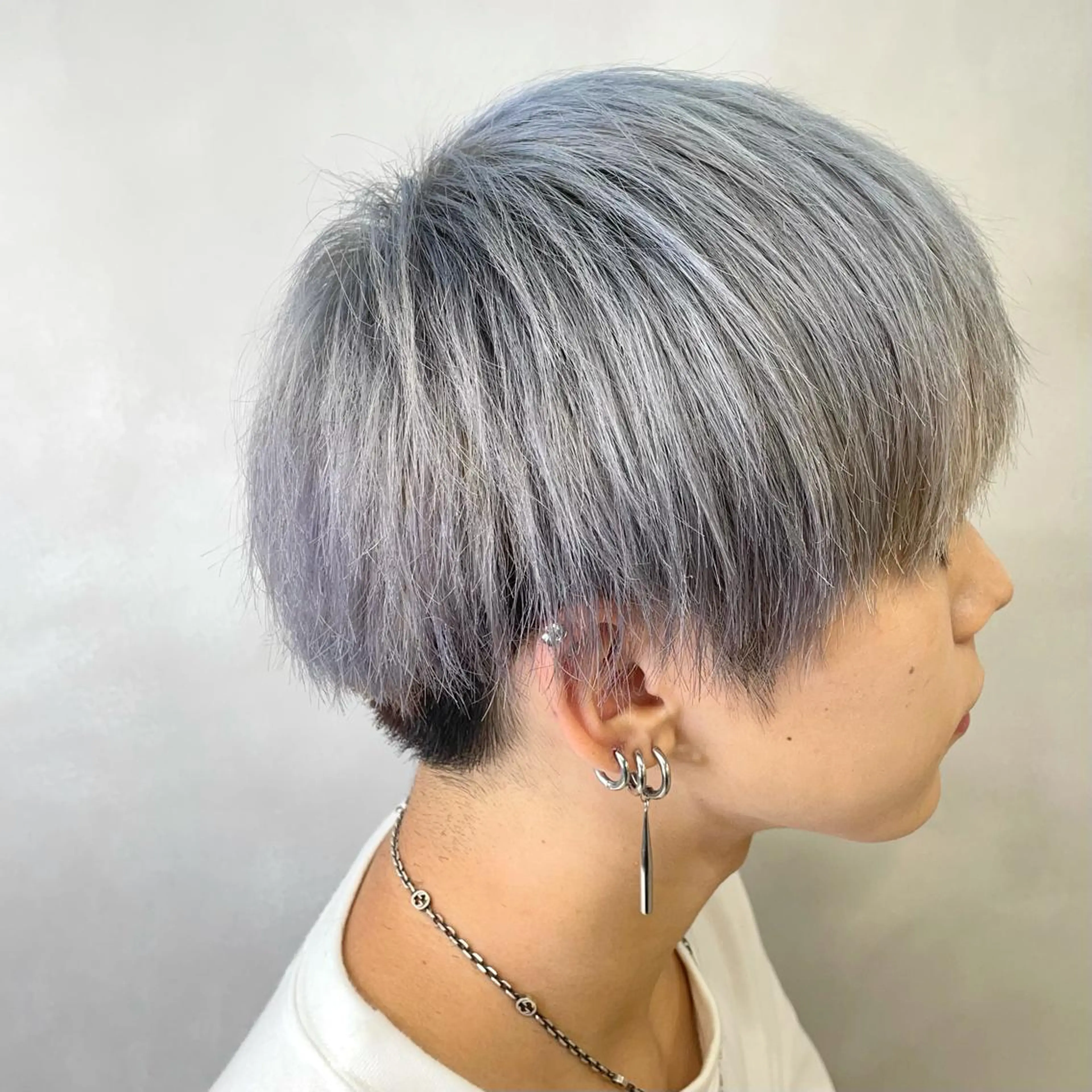 ショート カラー メンズ 飯塚 想のヘアスタイル