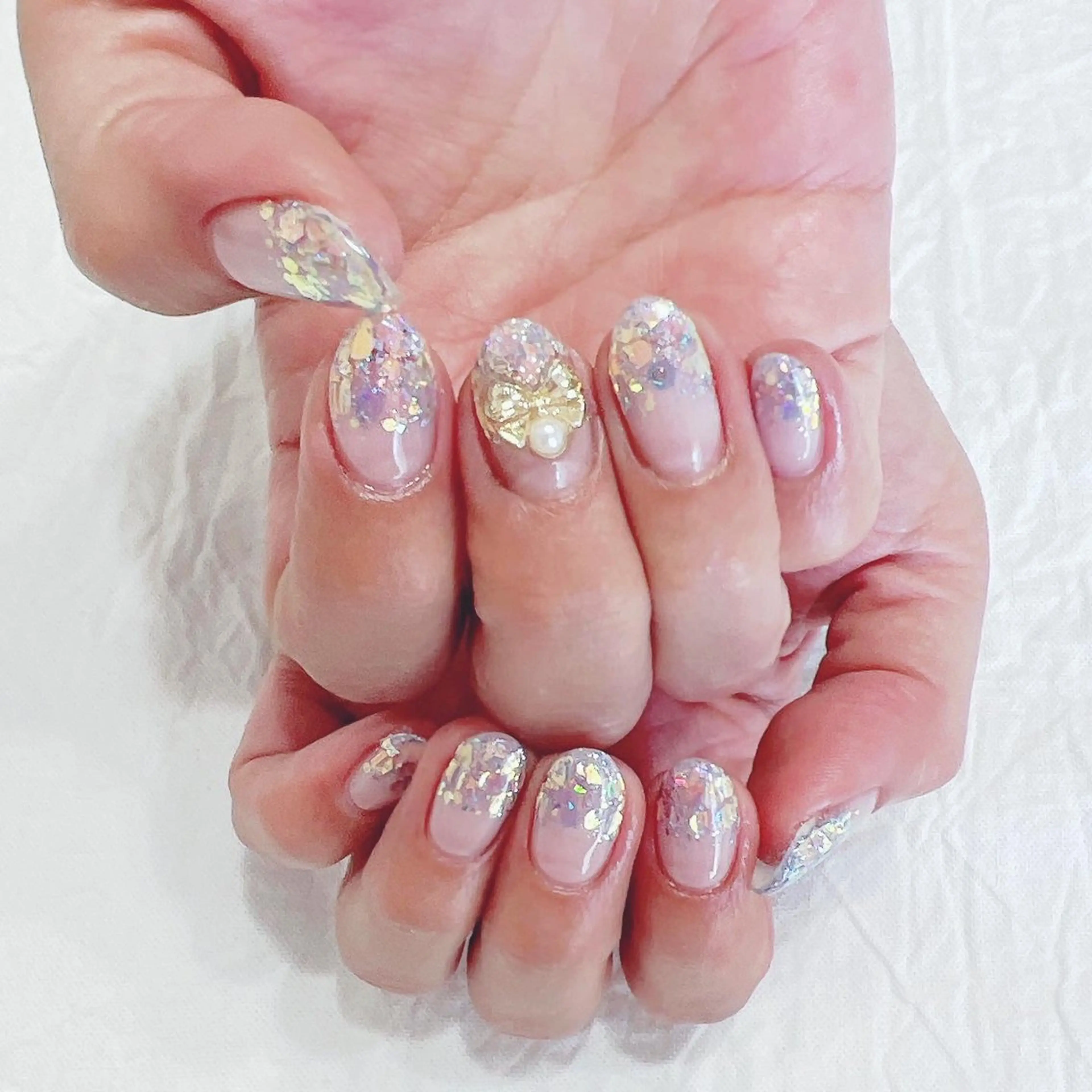 ネイル グラデーション ホログラムネイル ニュアンスネイル リボン シンプルネイル ハンドネイル peaberry nailのネイルデザイン