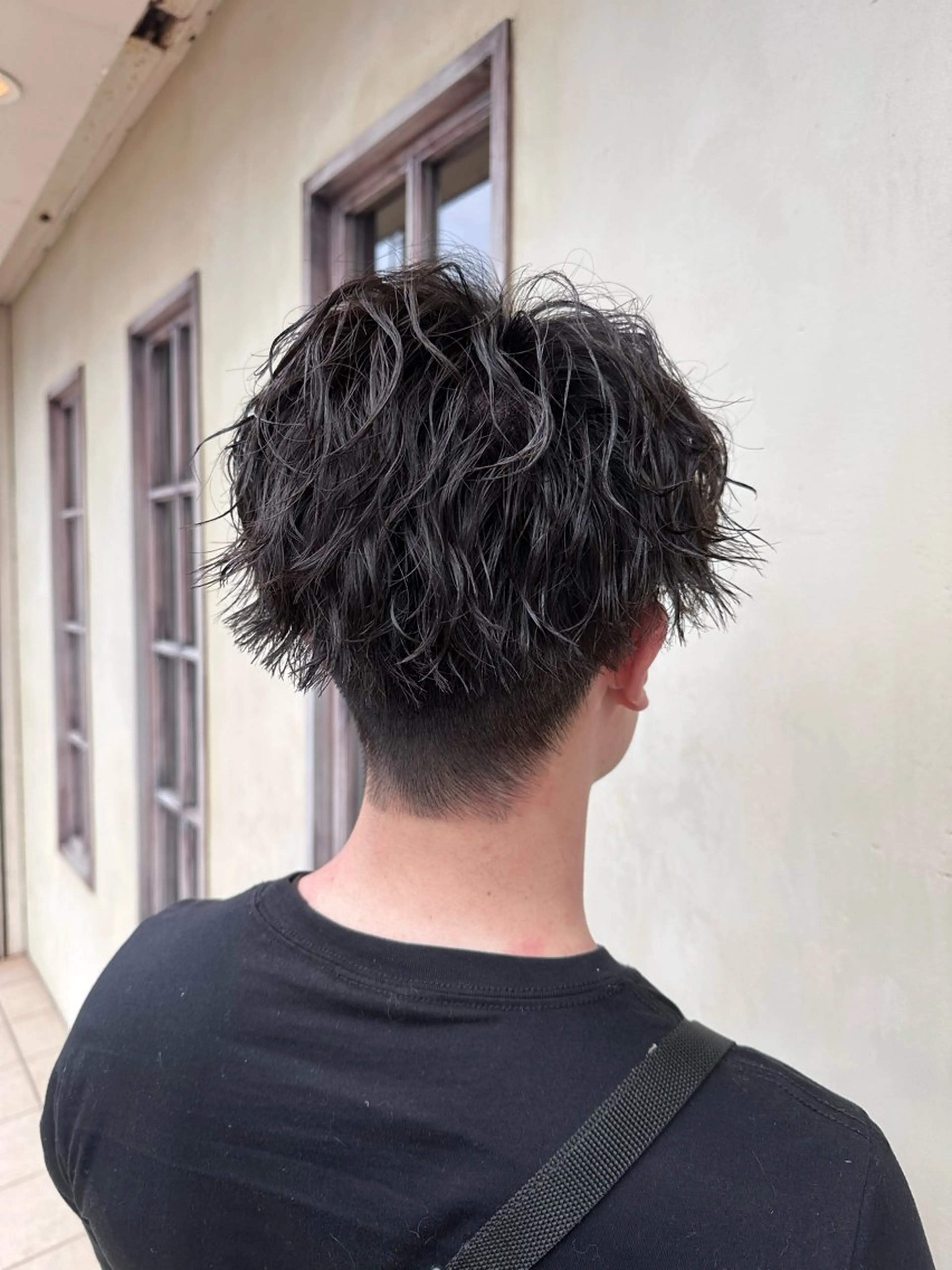 パーマ メンズ センターパート 刈り上げ パーマ amie by afloat所属・レイヤーカット メンズヘア/伊藤　匠のヘアスタイル