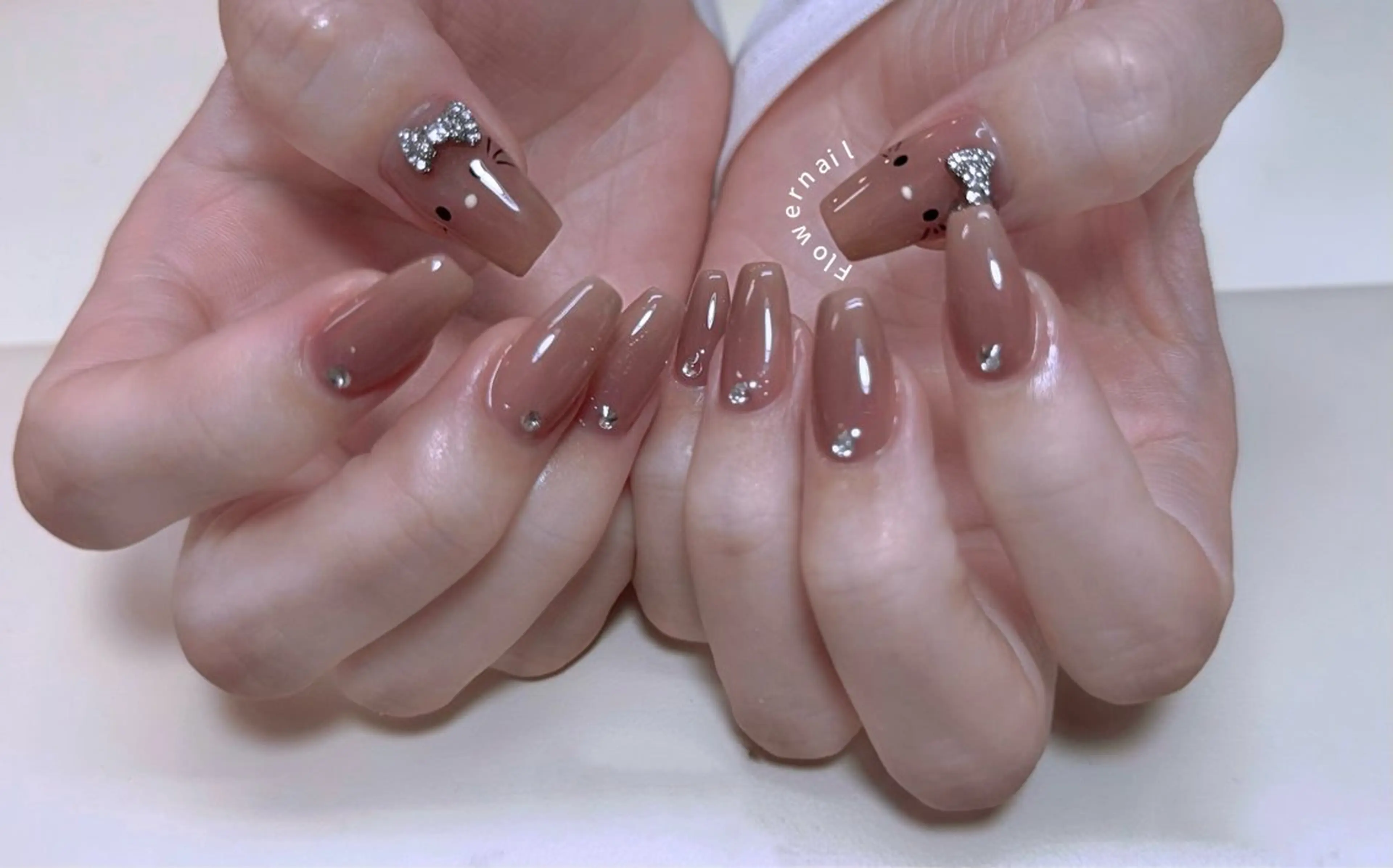 ネイル ストーンネイル ハンドネイル flower nailsalon所属・Flower nailのネイルデザイン