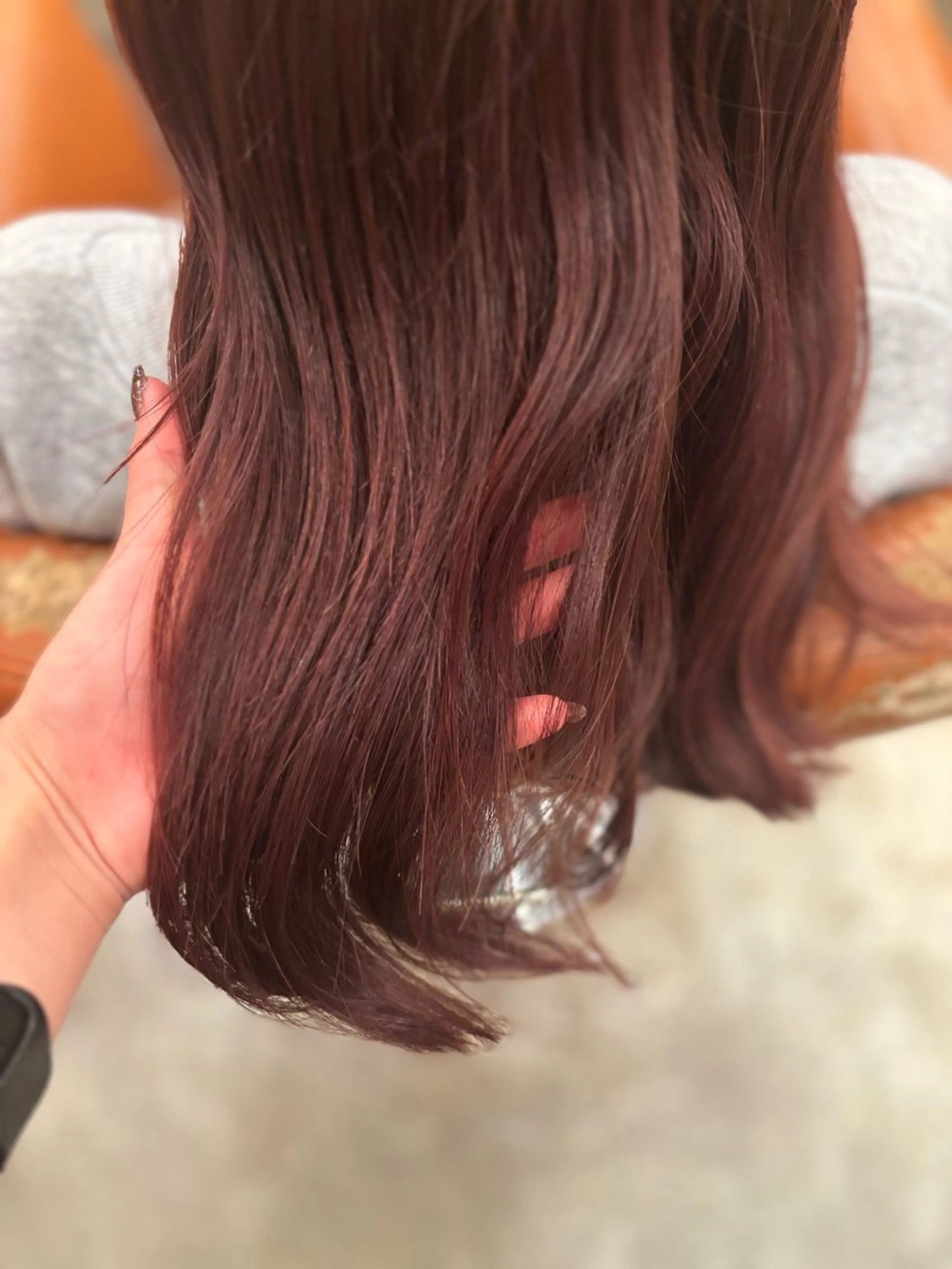 ロング カラー 髪質改善カラー ベージュ🤎YUMEのヘアスタイル