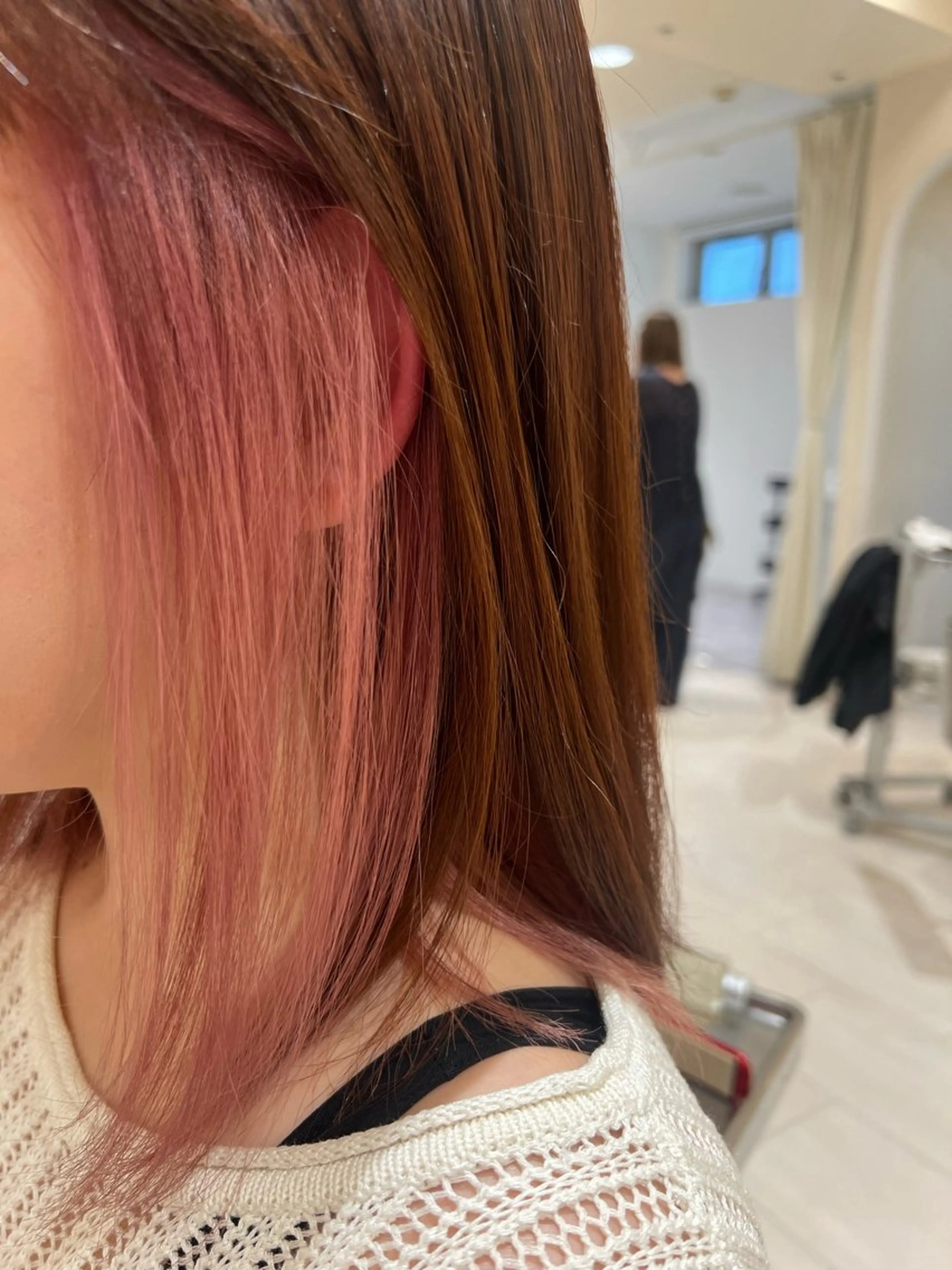 カラー 久永 菫のヘアスタイル