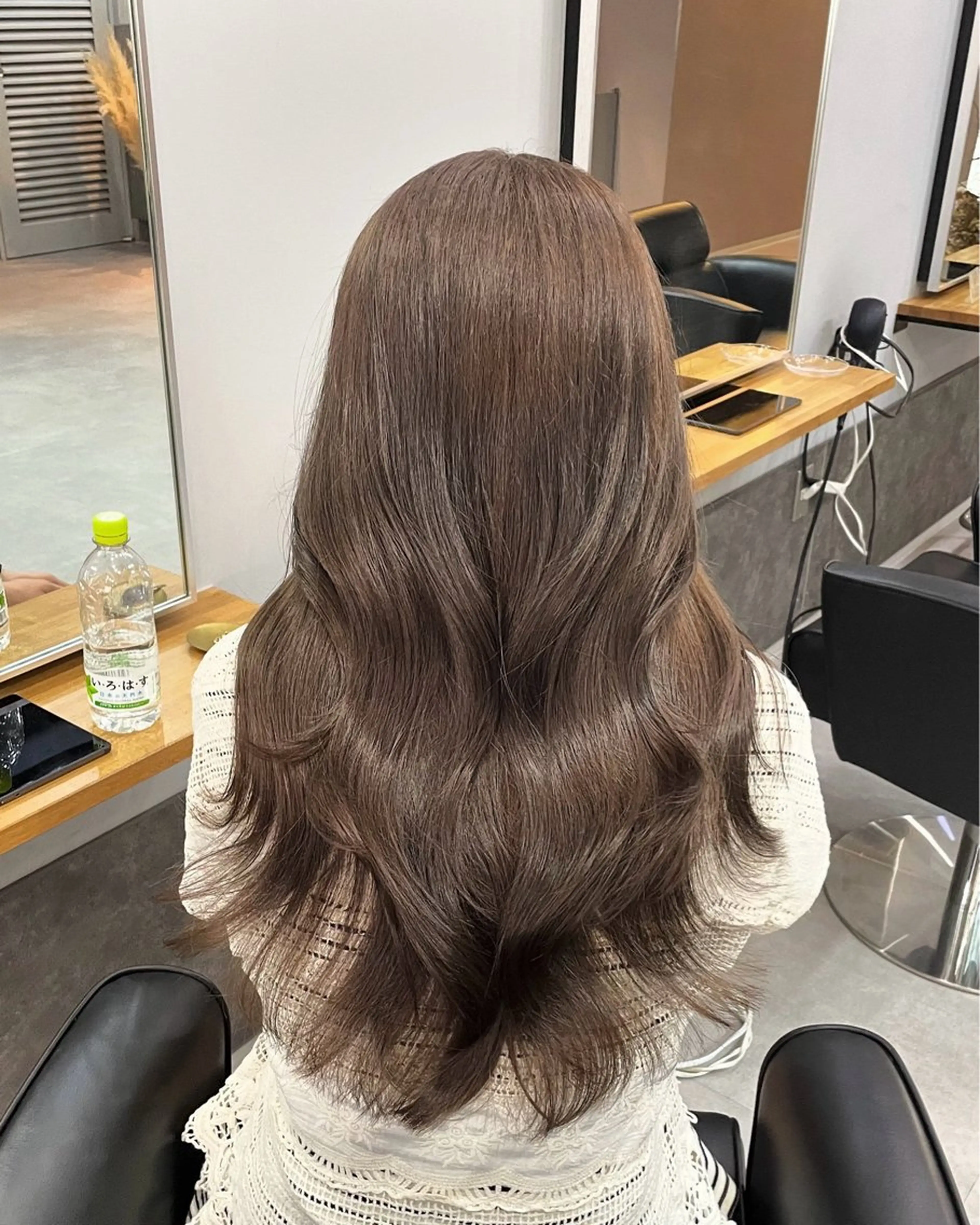 ロング カラー ヘアカラー ミルクティーベージュ ❤︎レイヤー　MIAのヘアスタイル