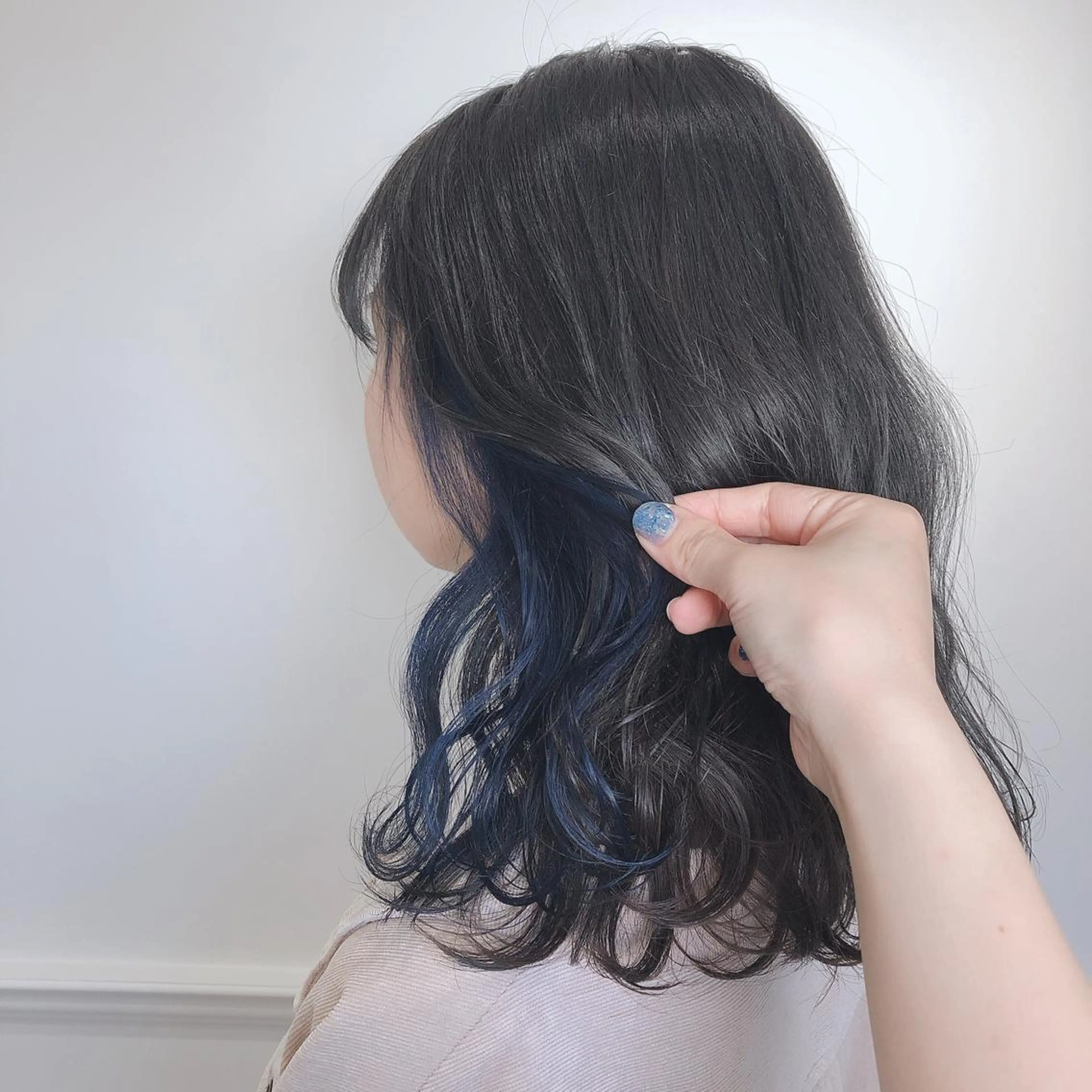 ミディアム カラー ブルーカラー カット ヘアカラー トリートメント mizuki  韓国 ヘア/髪質改善のヘアスタイル