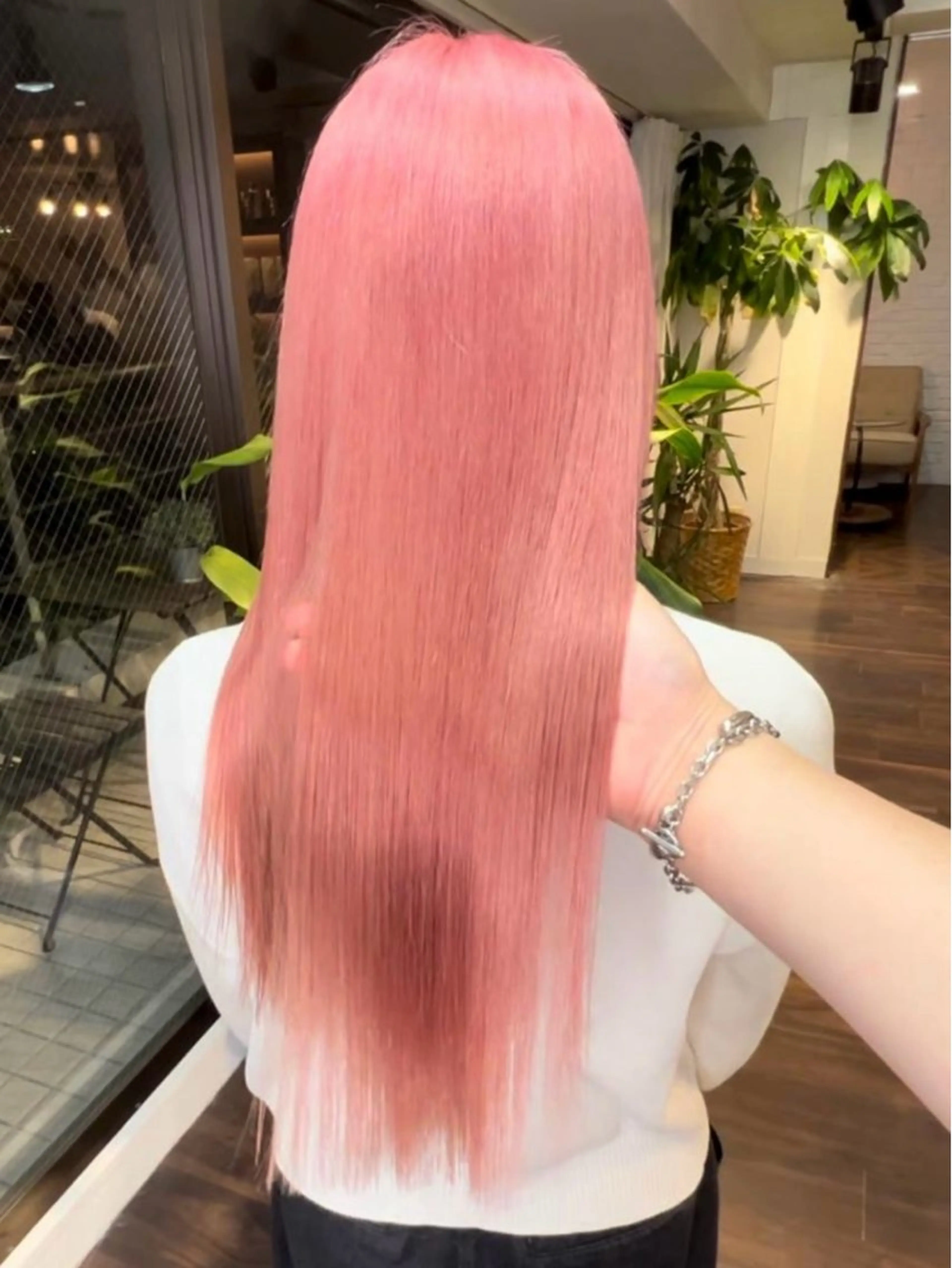 【ブリーチ履歴も諦めずに一度ご相談ください🌟】地毛風ストレート+メンテナンスカット+髪質改善トリートメント🌙🪄の写真