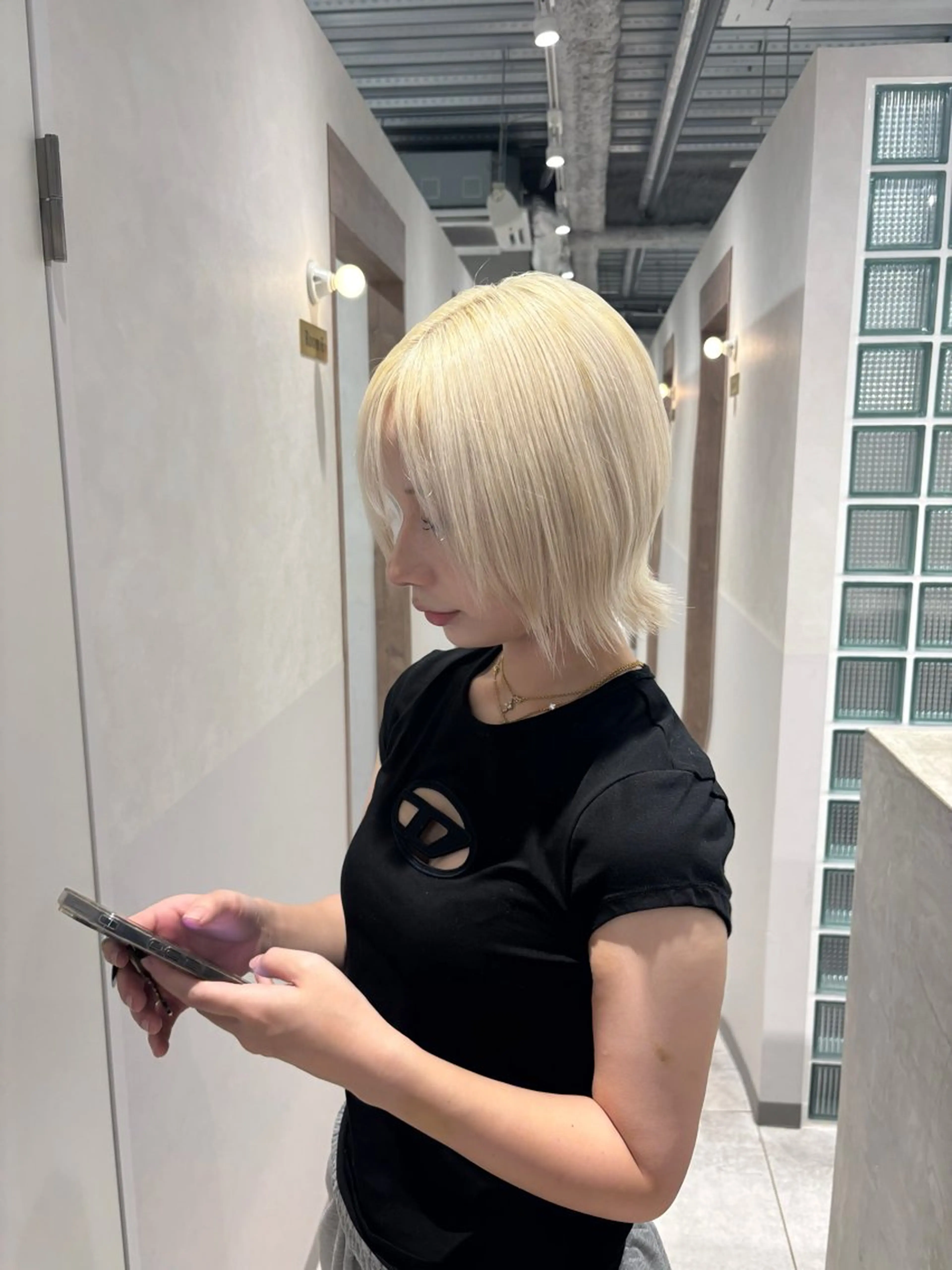 ショート ヘアカラー 吉澤 愛心のヘアスタイル