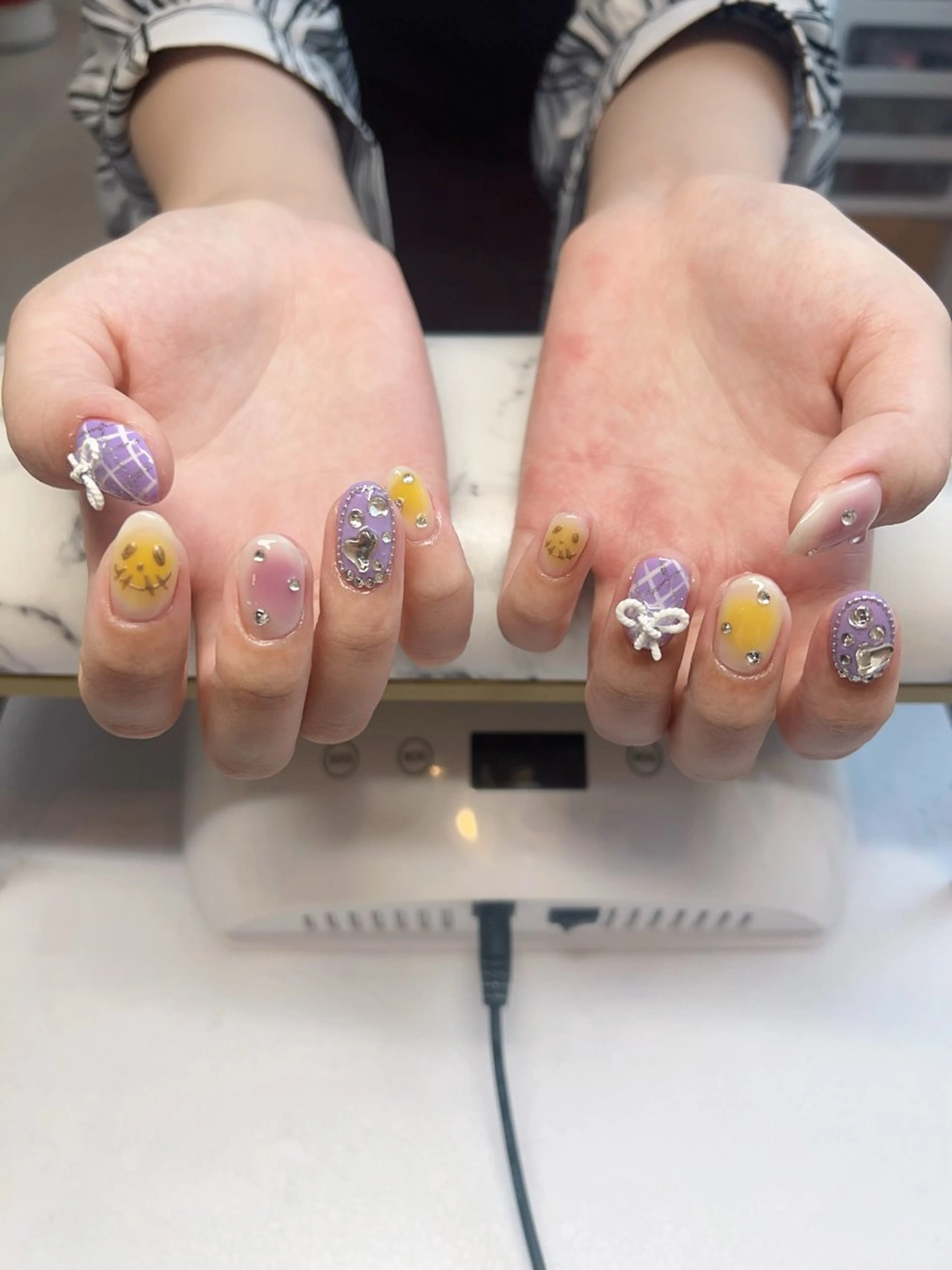 ネイル アートネイル チークネイル フラッシュネイル フットネイル フレンチネイル Floria KANAのネイルデザイン