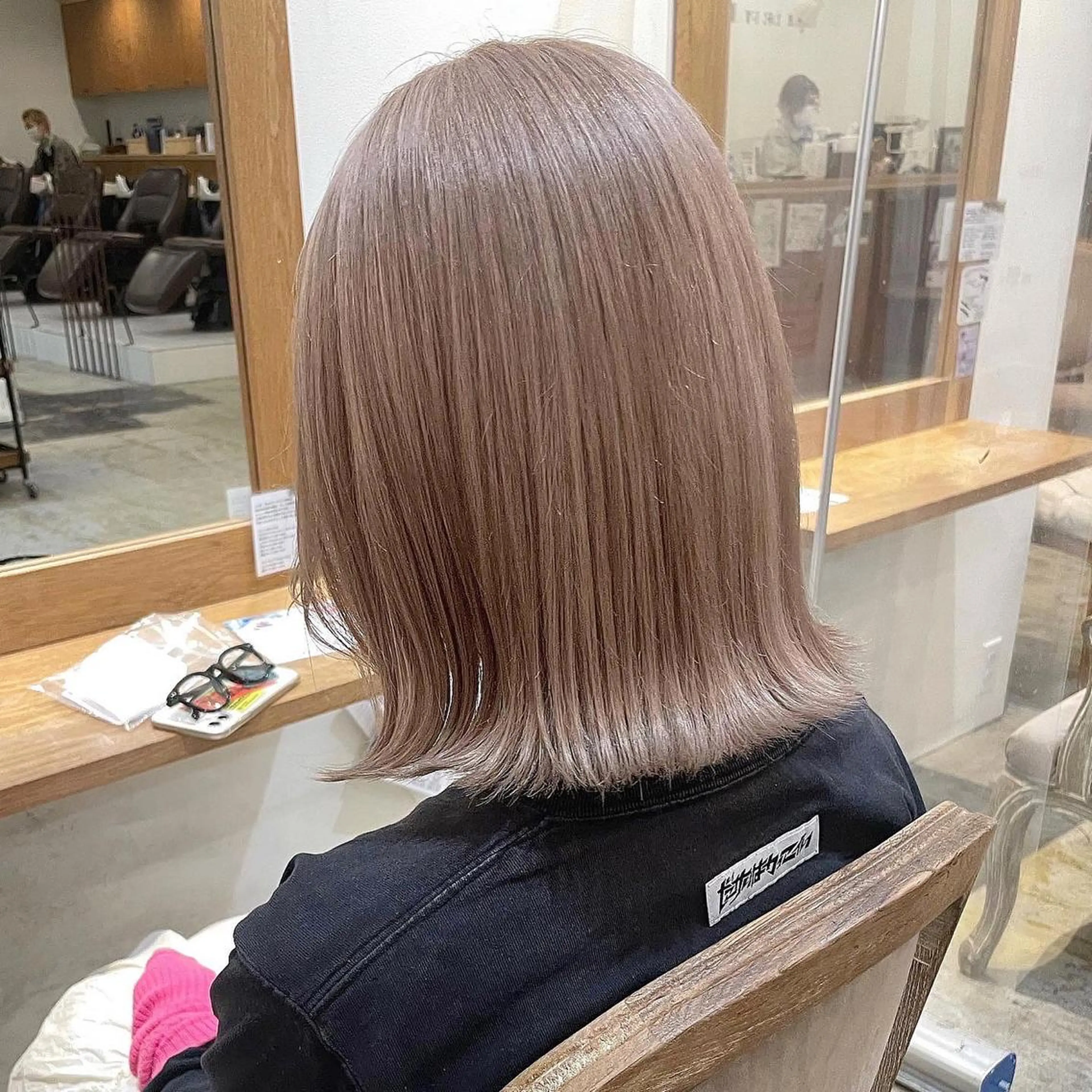ショート カラー ベージュカラー ヘアカラー 北田 美琴 / 柔らかいカラーのヘアスタイル