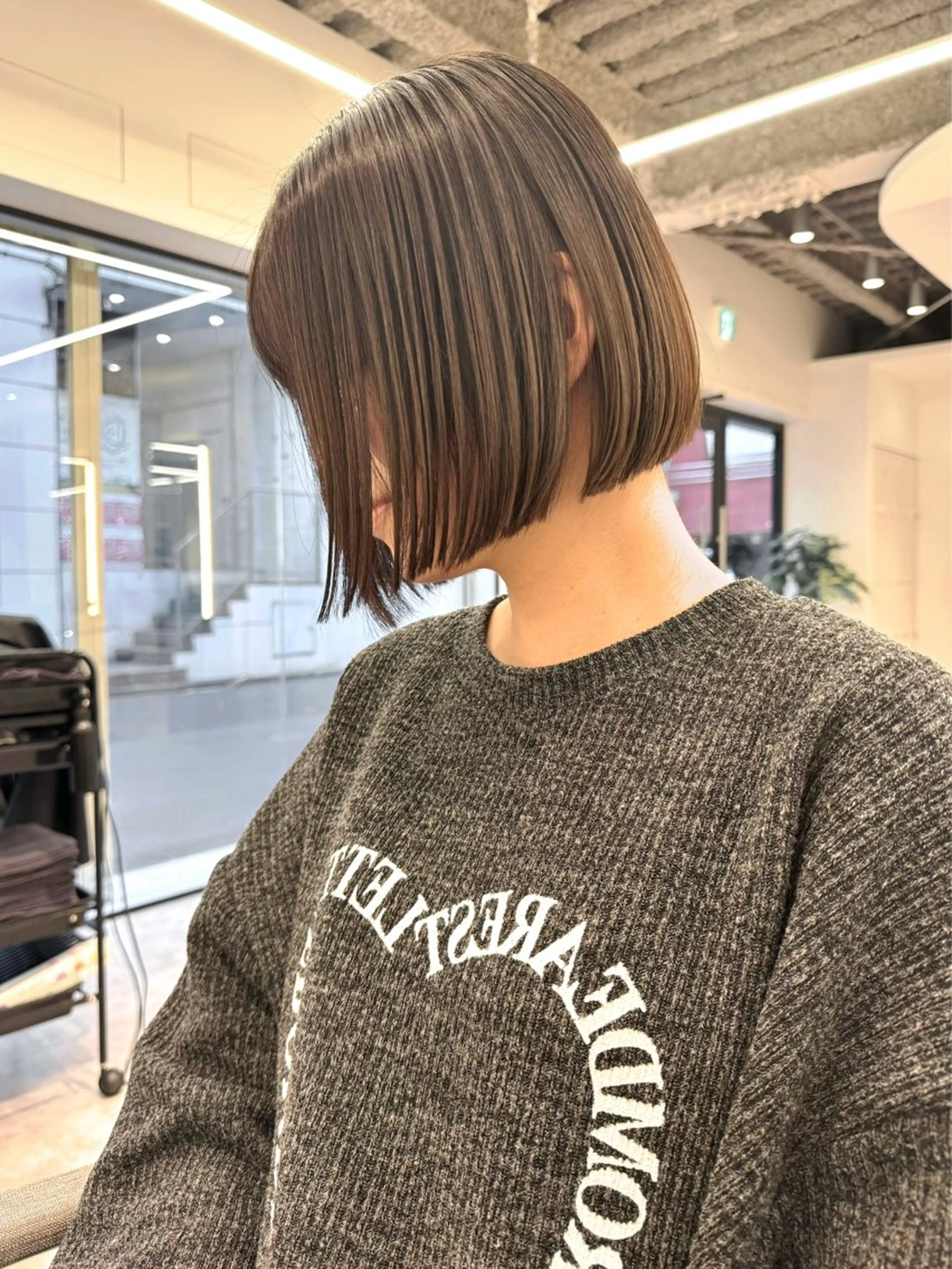 ショート 切りっぱなしボブ ボブ カット ヘアカラー 仲川 和人のヘアスタイル