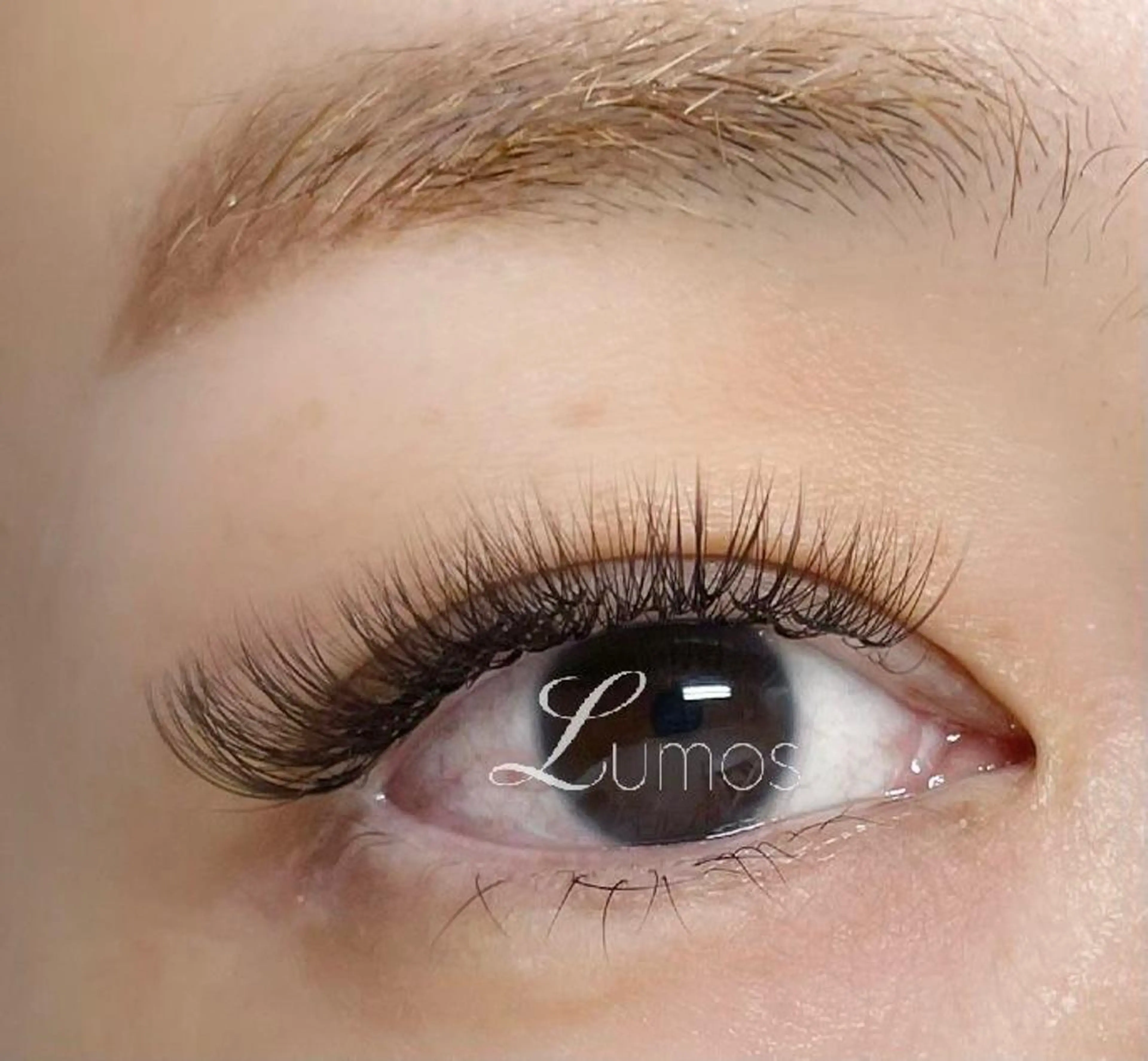 マツエク・マツパ カラーマツエク ボリュームラッシュ マツエク Lumos nail&eyelash所属・Lumos Ayakaのマツエク・マツパデザイン