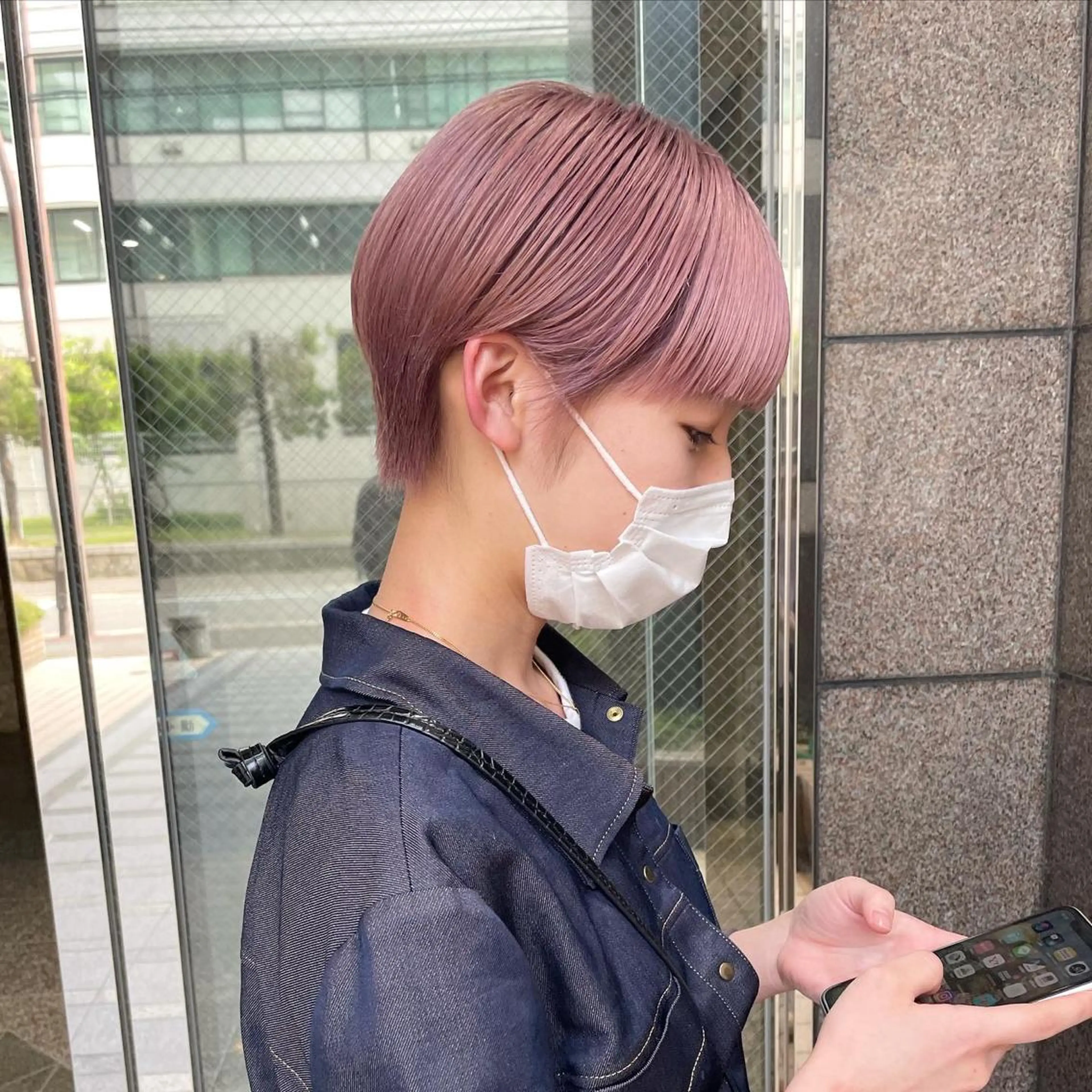 ショート カラー カット suvvy hairsalonのヘアスタイル