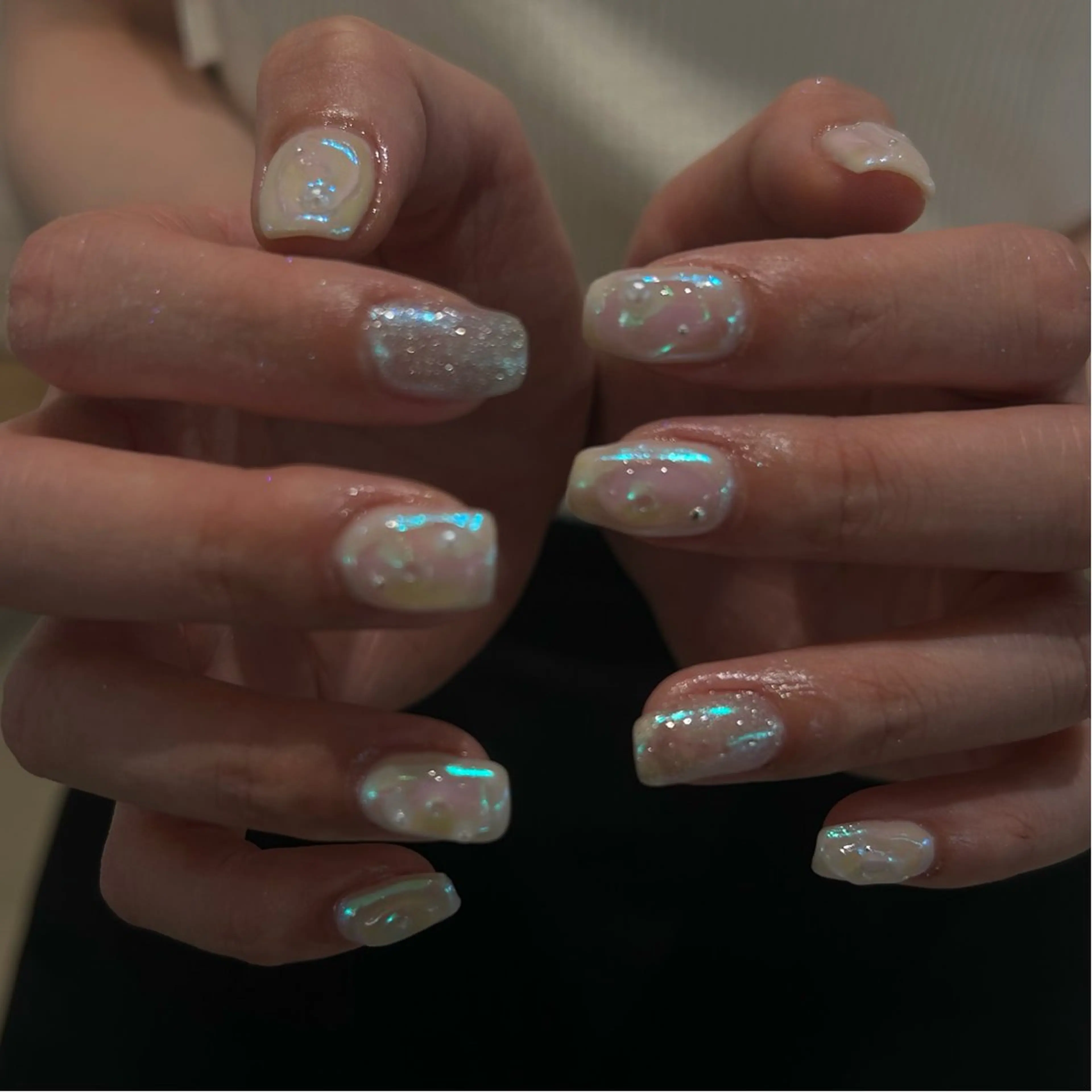 ネイル オーロラネイル クリアネイル 水色 マグネットネイル ハンドネイル SKY nail&eye所属・se rinaのネイルデザイン