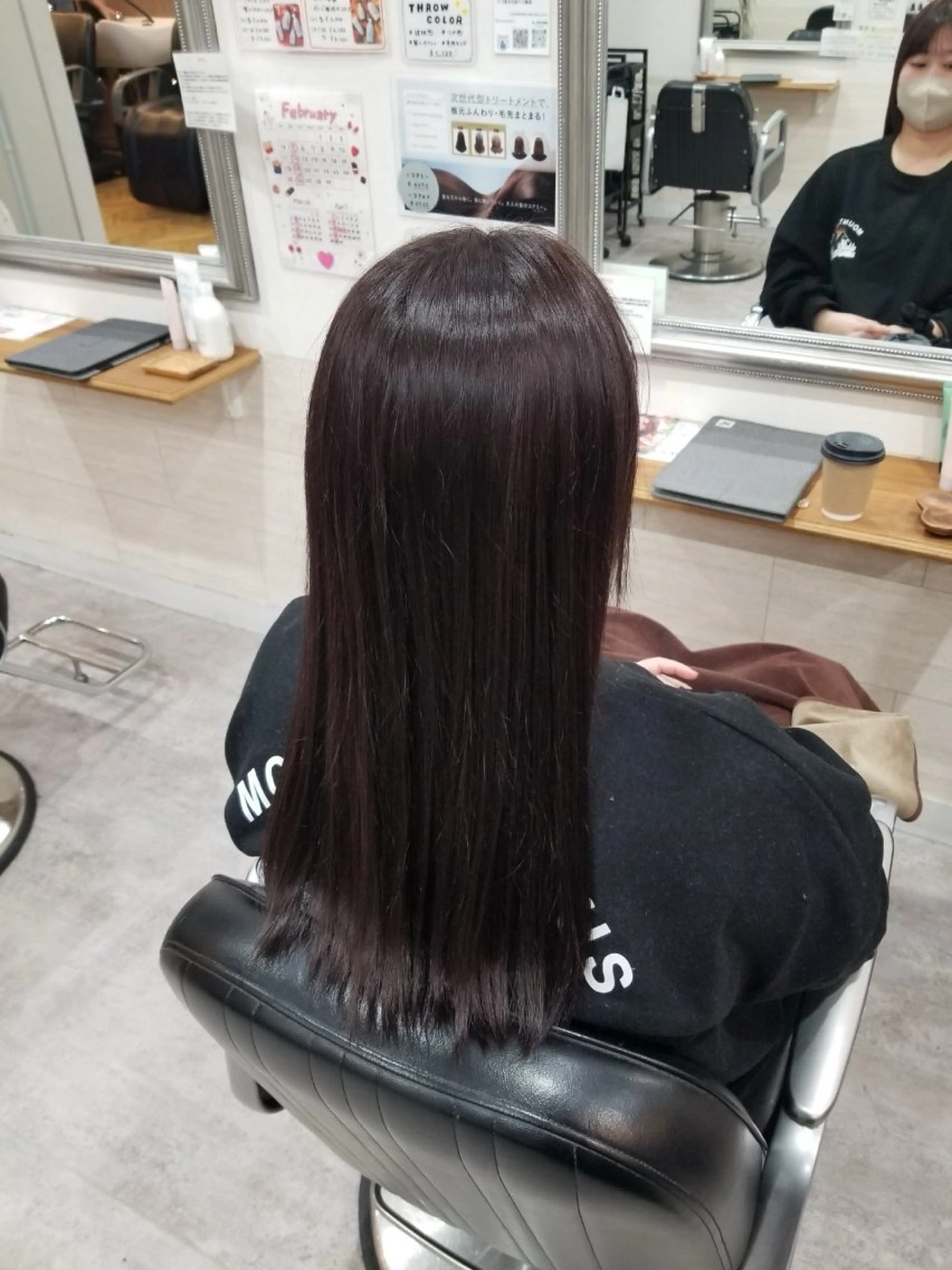 ロング カラー 生尾 虹水のヘアスタイル