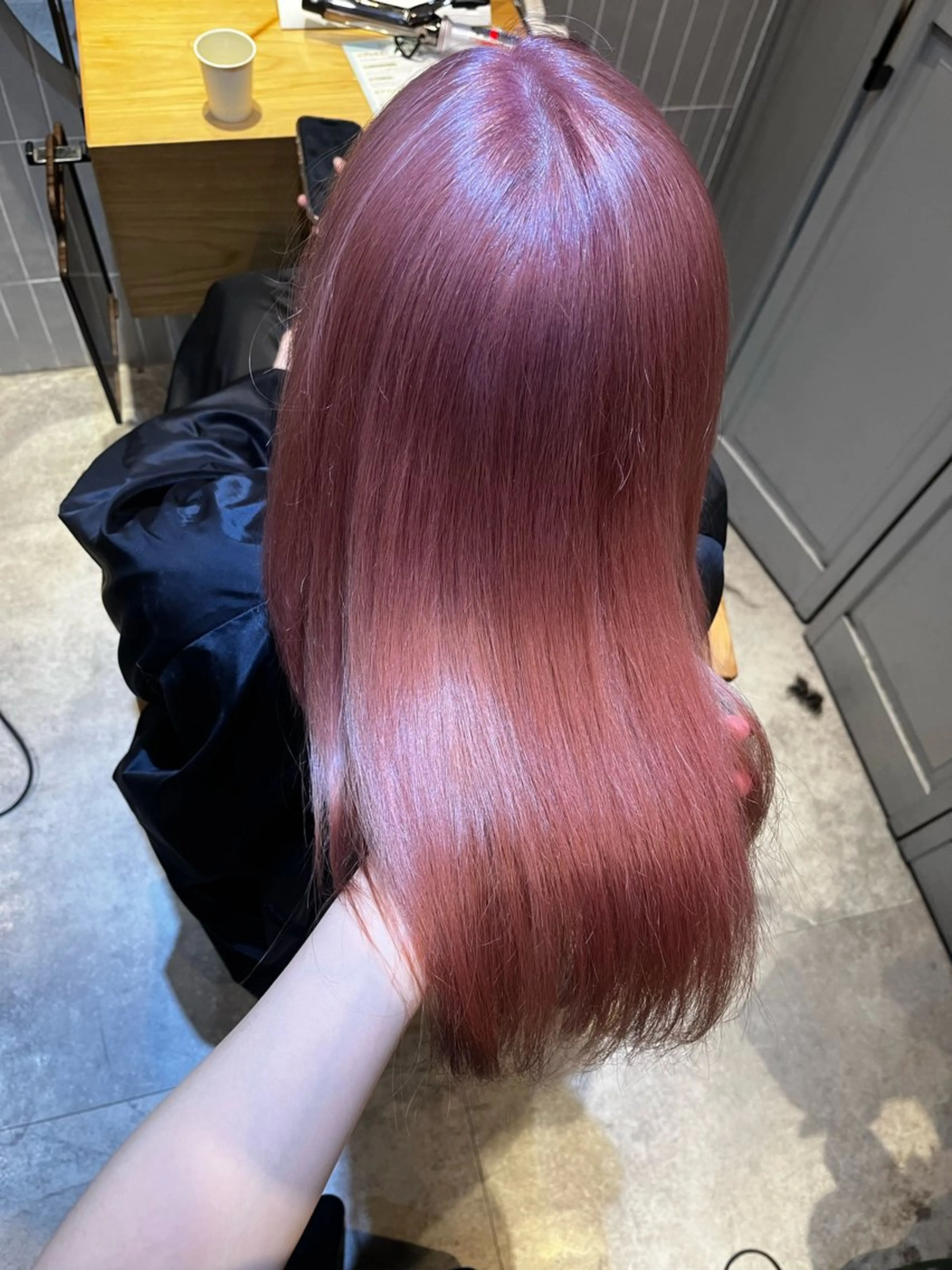 ロング カラー ベージュカラー ブリーチ ブラウンカラー ケアブリーチ カシス カット ヘアカラー トリートメント ラフィスヘアードープ所属・👑髪質改善Wカラー /グレージュ/アユカのヘアスタイル