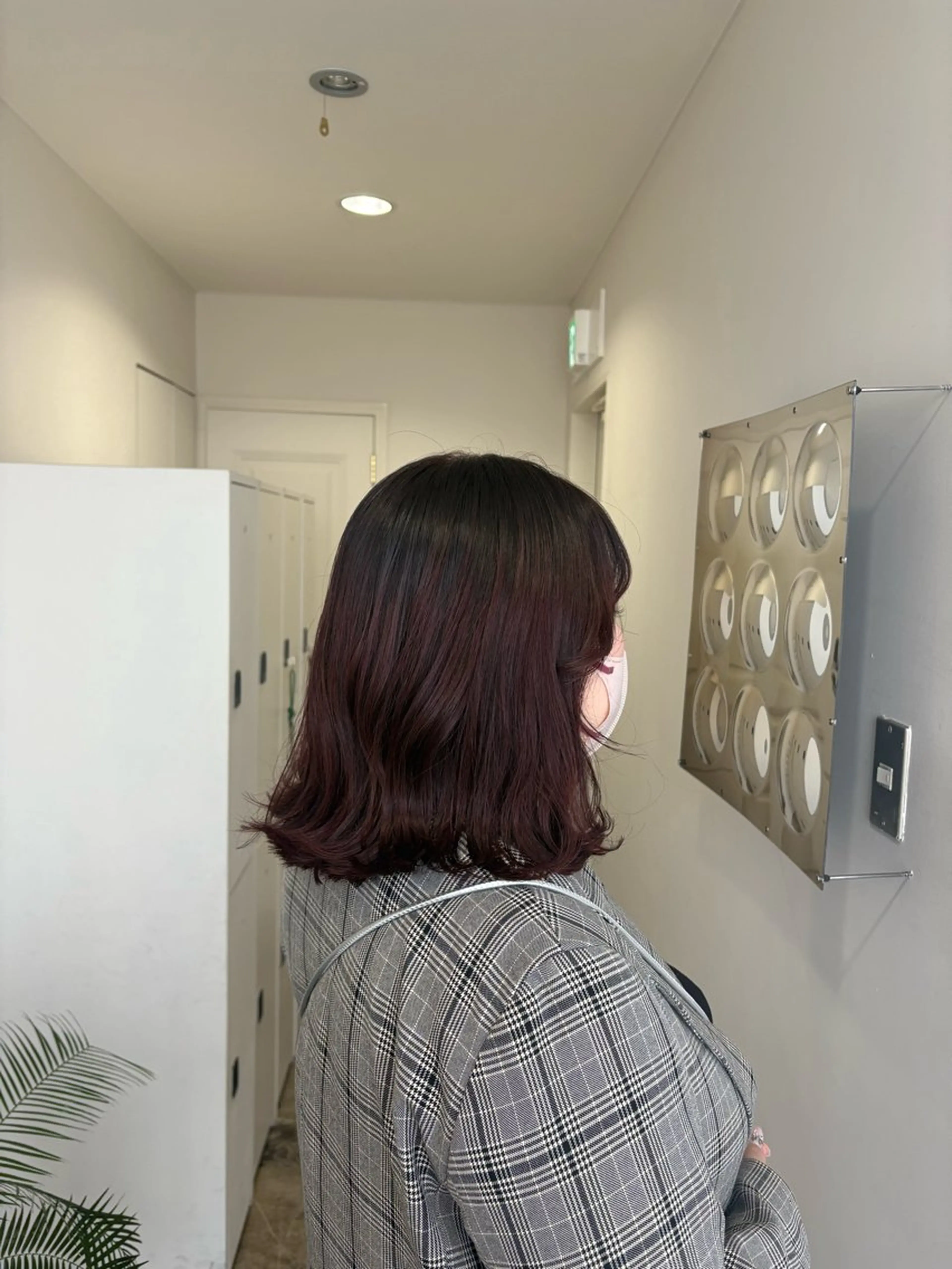 ミディアム ボブ くびれヘア カット ヘアカラー ヨシノ　ヒメカ /大阪美容室のヘアスタイル