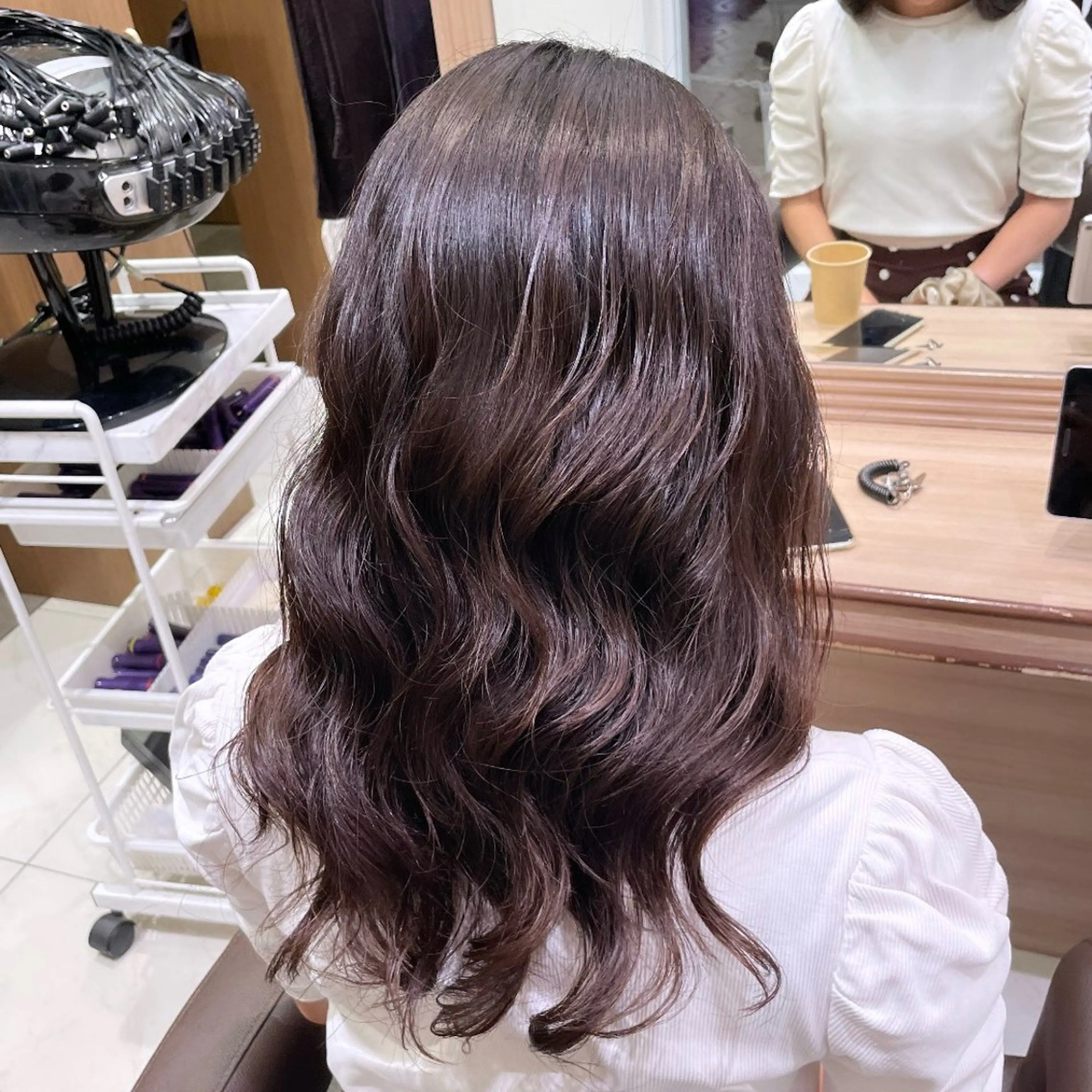 ロング パーマ 崎山 紗吏のヘアスタイル