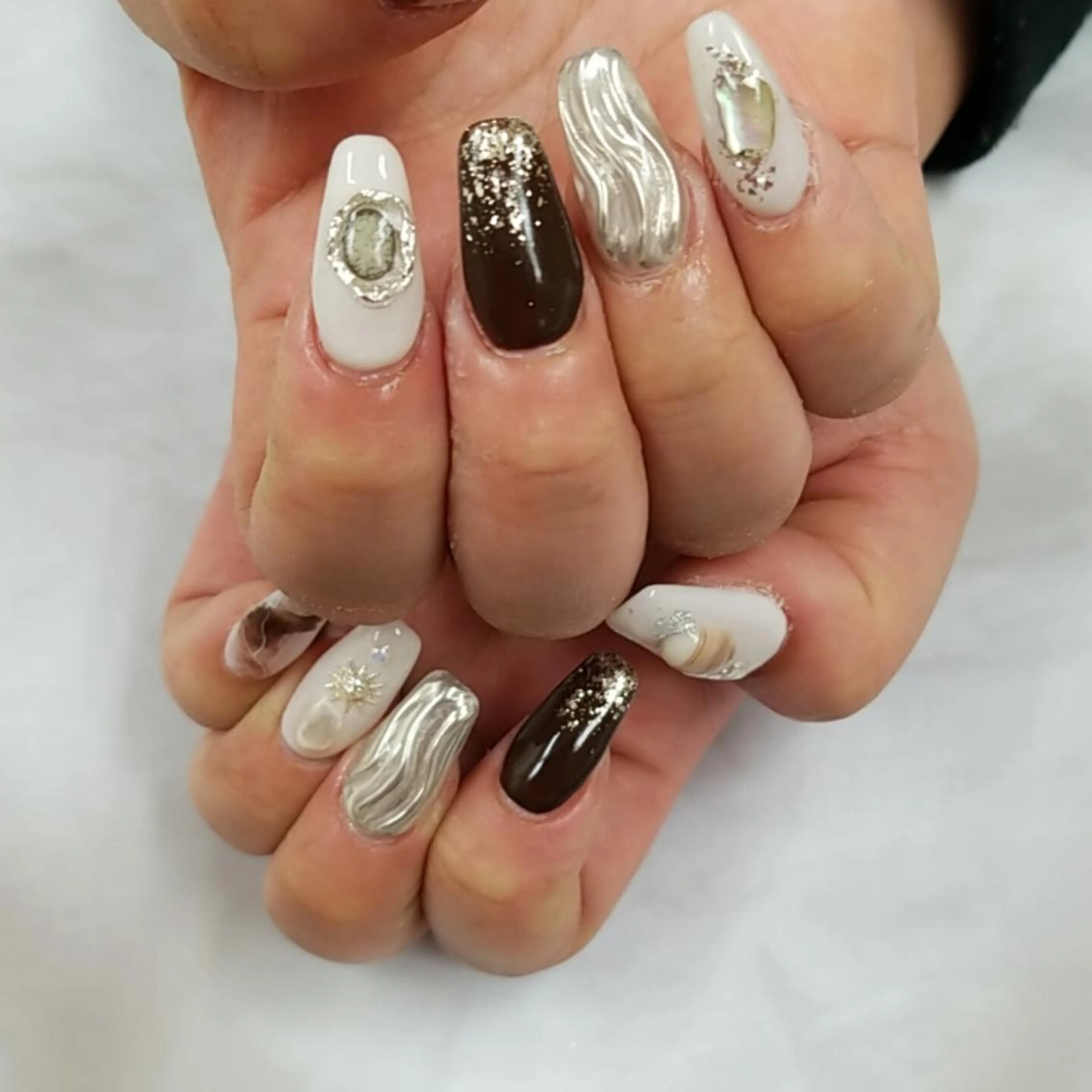 ネイル アートネイル ジェルネイル 持ち込み ニュアンスネイル パラジェル 河野ちえ (雑誌掲載サロン)のネイルデザイン