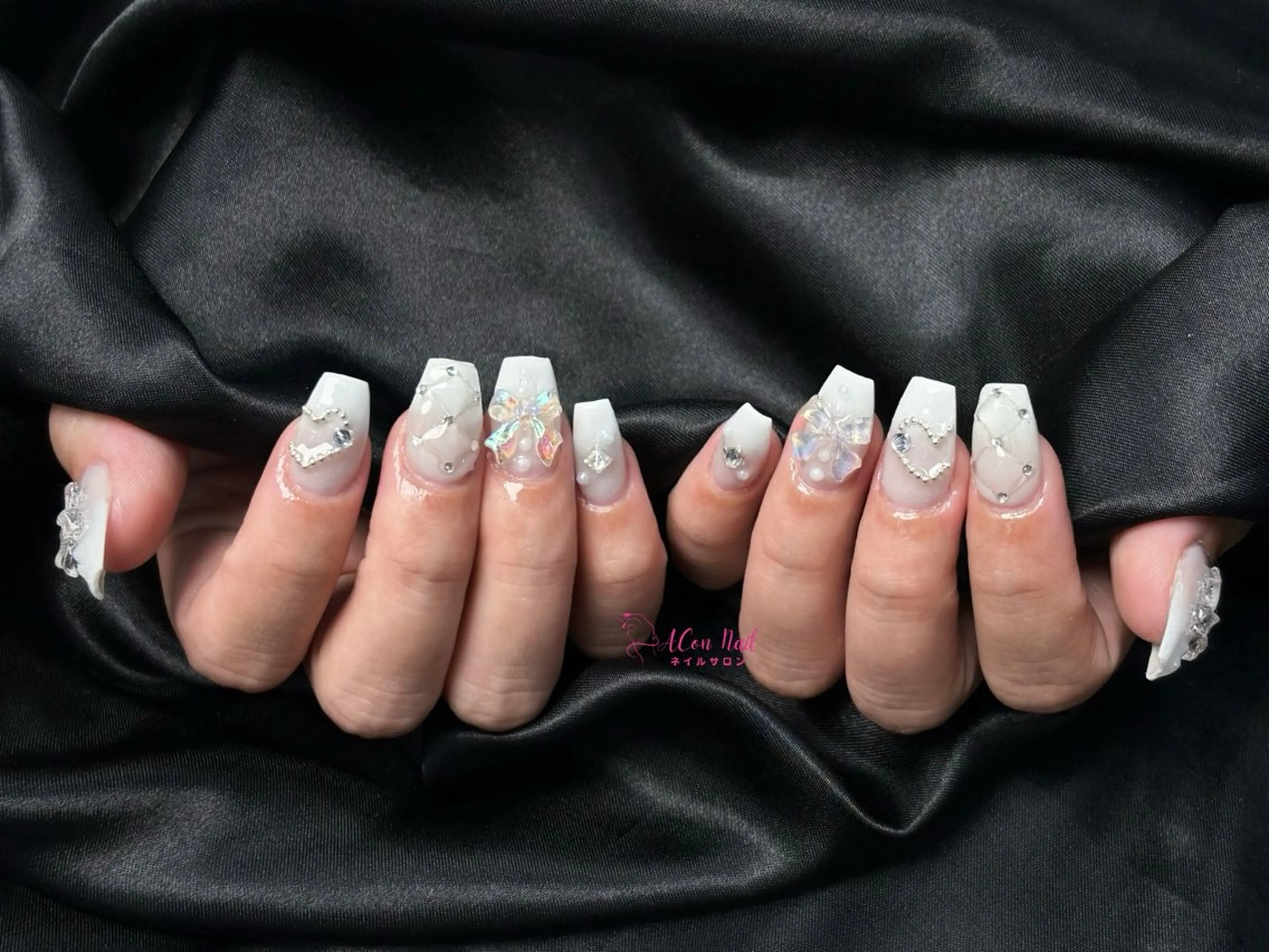 ネイル 桜ネイル 長さ出し フラワーネイル フレンチネイル ジェルネイル ハンドネイル AConNailSalon所属・ACon NailSalonのネイルデザイン