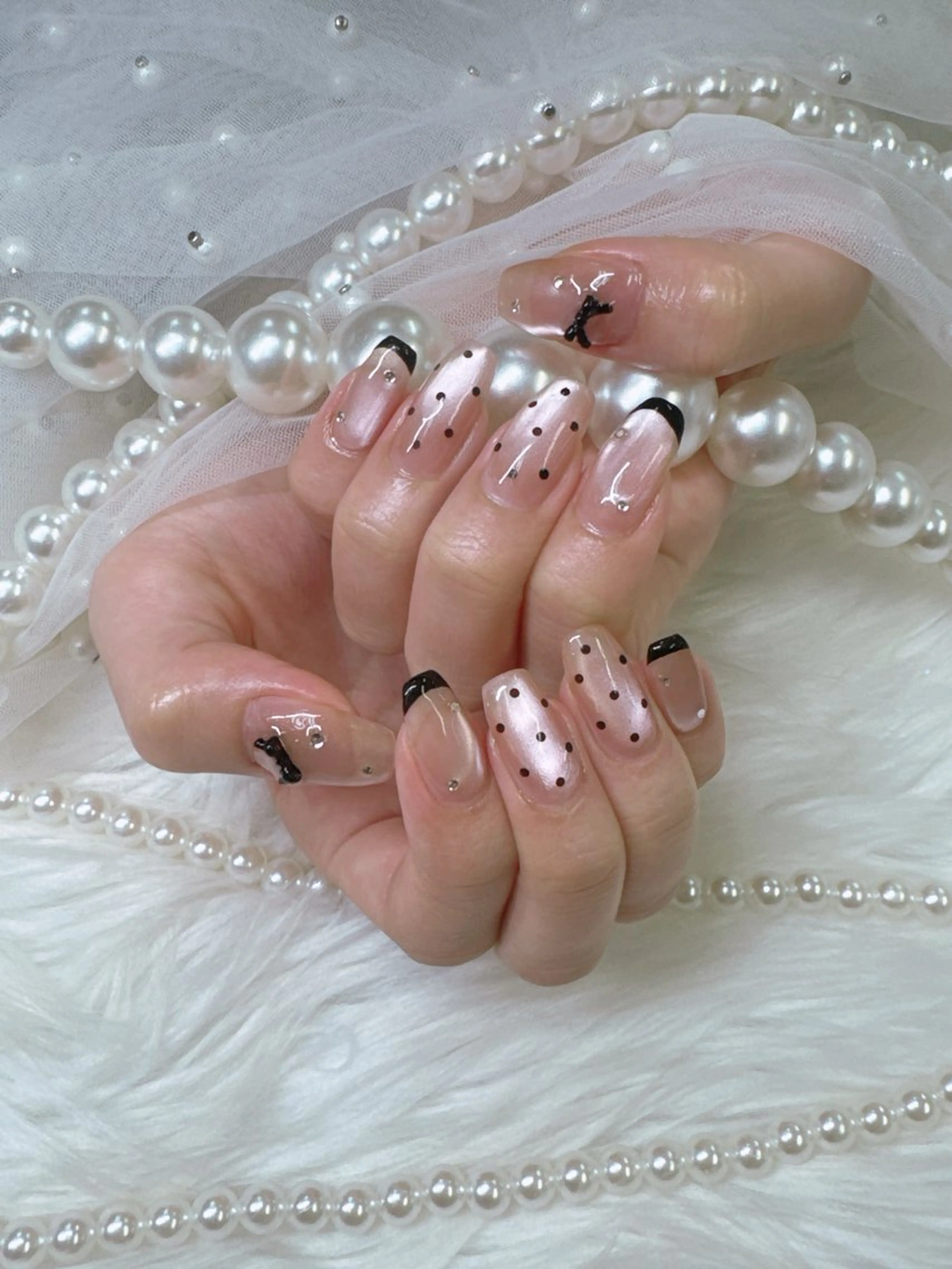 ネイル ジェルネイル キラキラネイル ロングネイル マグネットネイル ワンカラーネイル ハンドネイル クイーンズネイル銀座所属・Queeens nailのネイルデザイン
