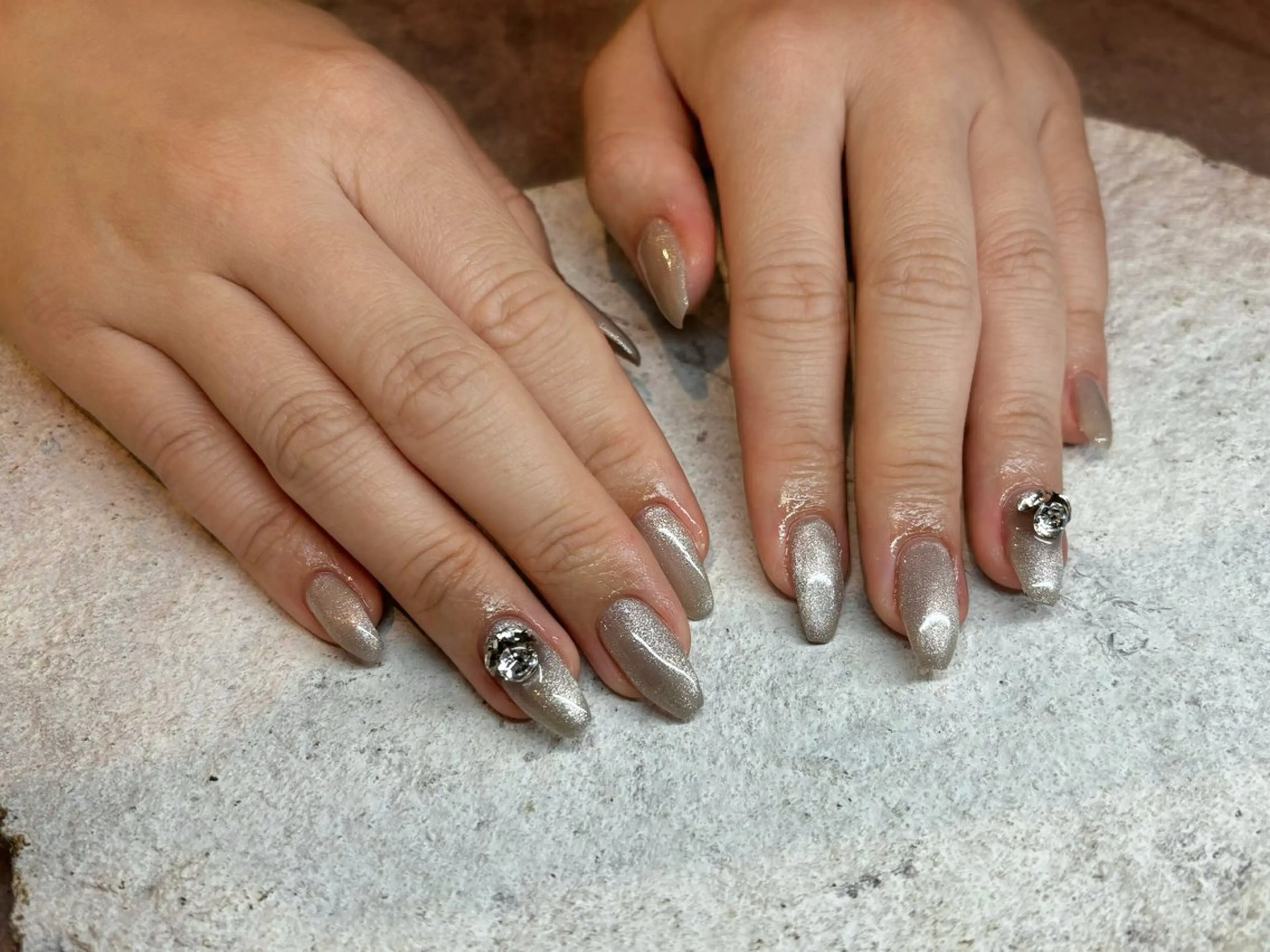 ネイル マグネットネイル HONOKA W 【深江橋店】のネイルデザイン