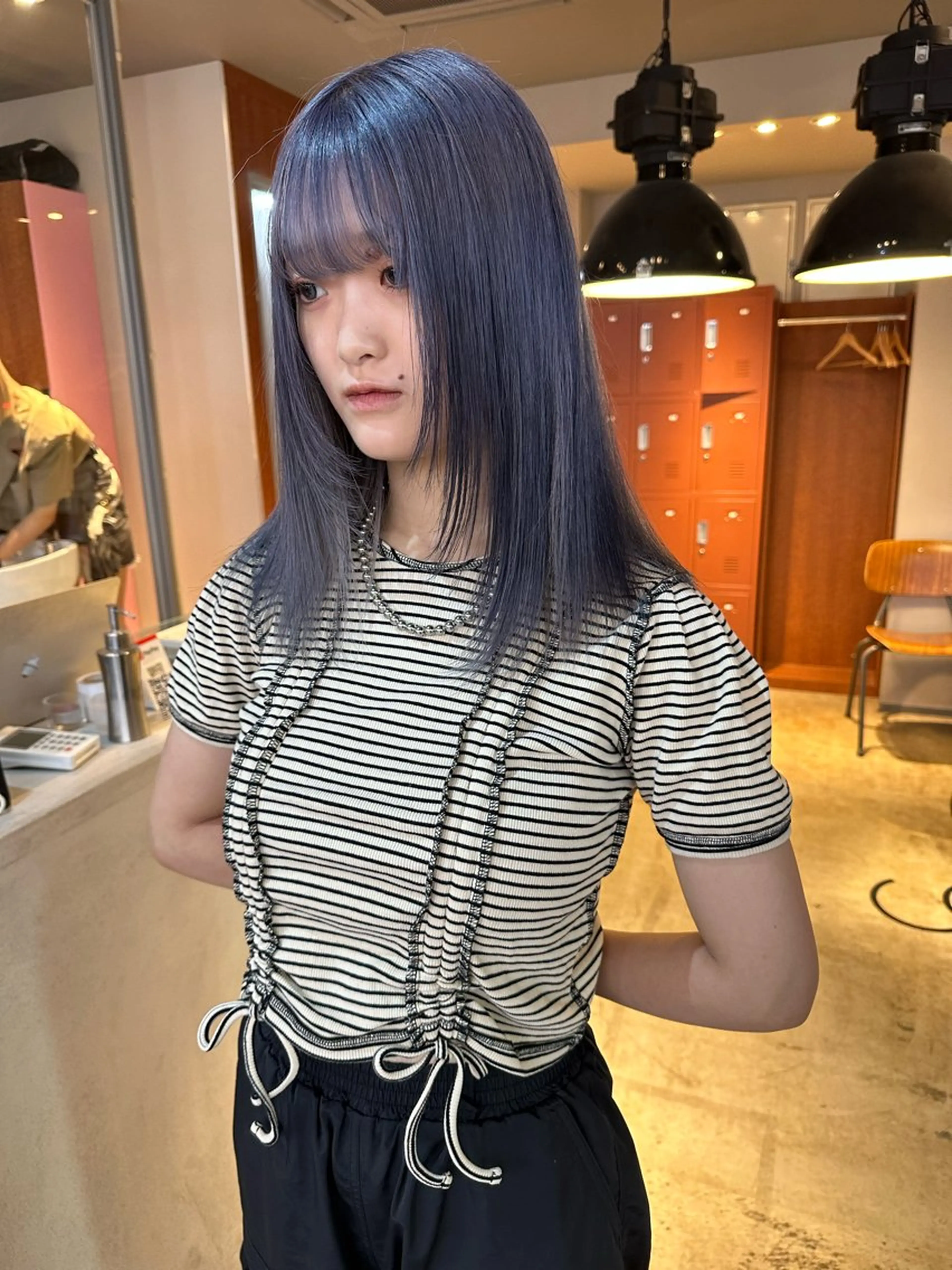 ロング カット ヘアカラー ミルクティーベージュ outaのヘアスタイル