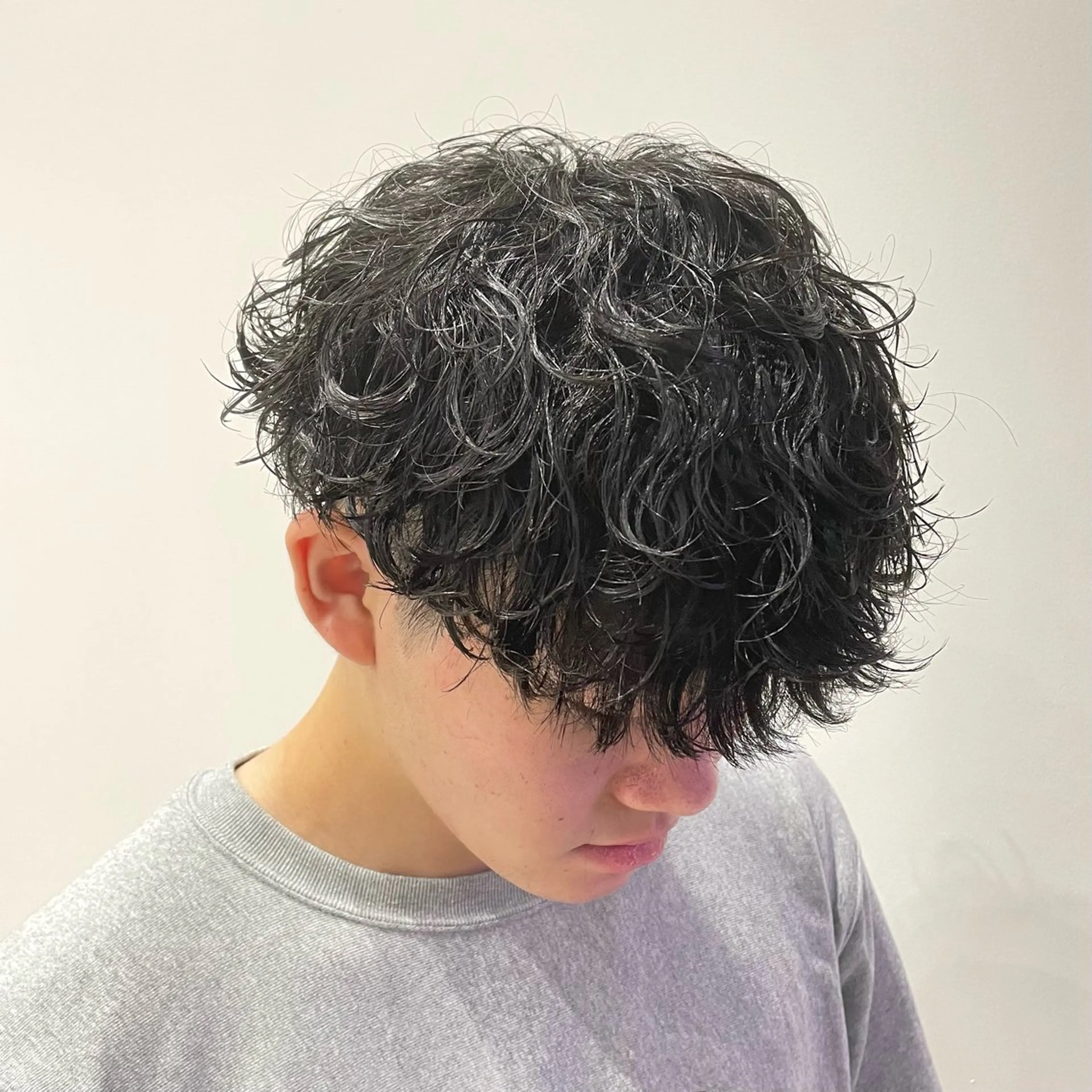 ミディアム カット パーマ 🔥縦落ちツイスパ 🔥鈴木健紀のヘアスタイル