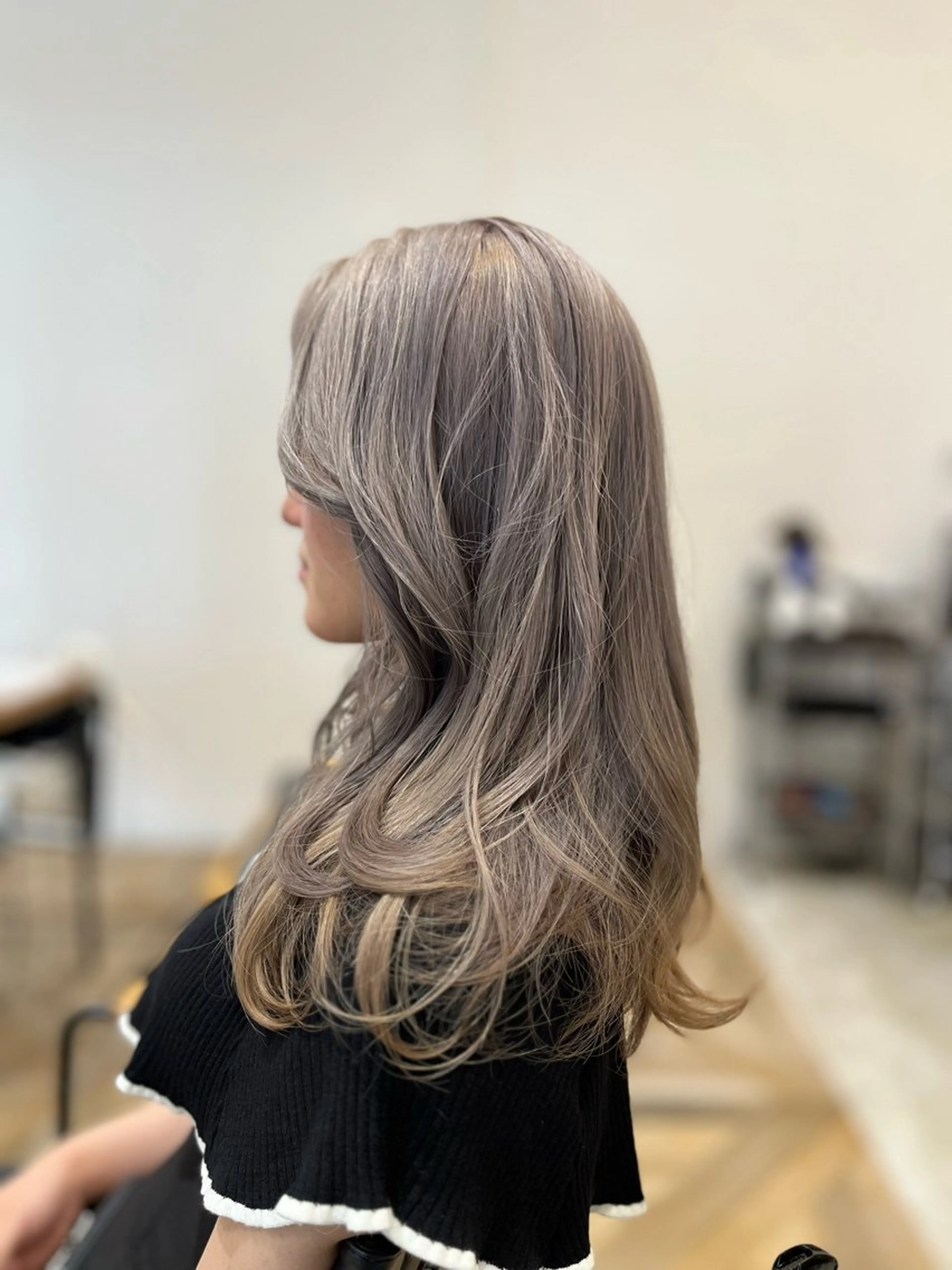 ロング カット ヘアカラー ツハショウヘイ #浜松#浜名区のヘアスタイル