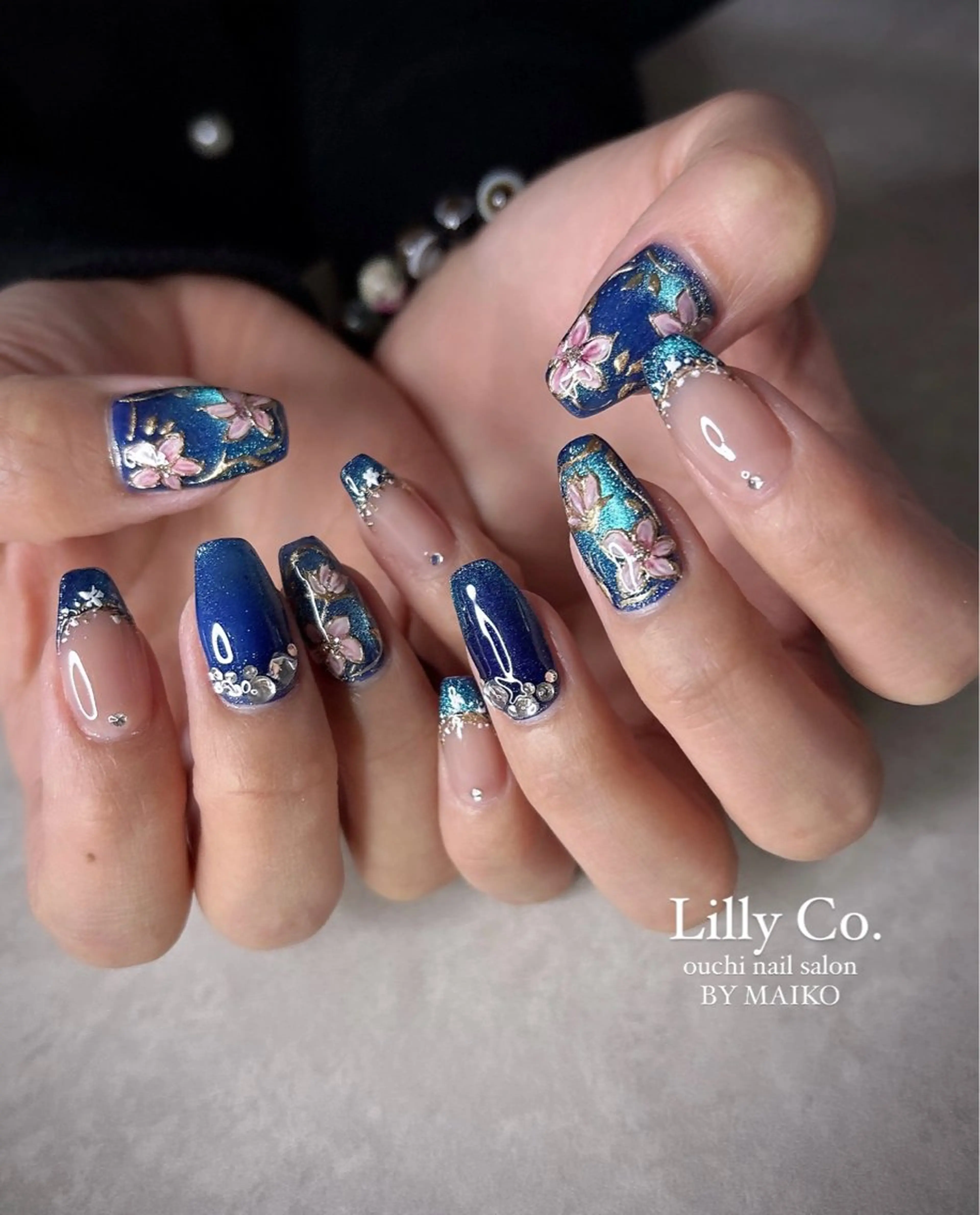 ネイル アートネイル フラワーネイル ハンドネイル ハンドケア Lilly Co.のネイルデザイン