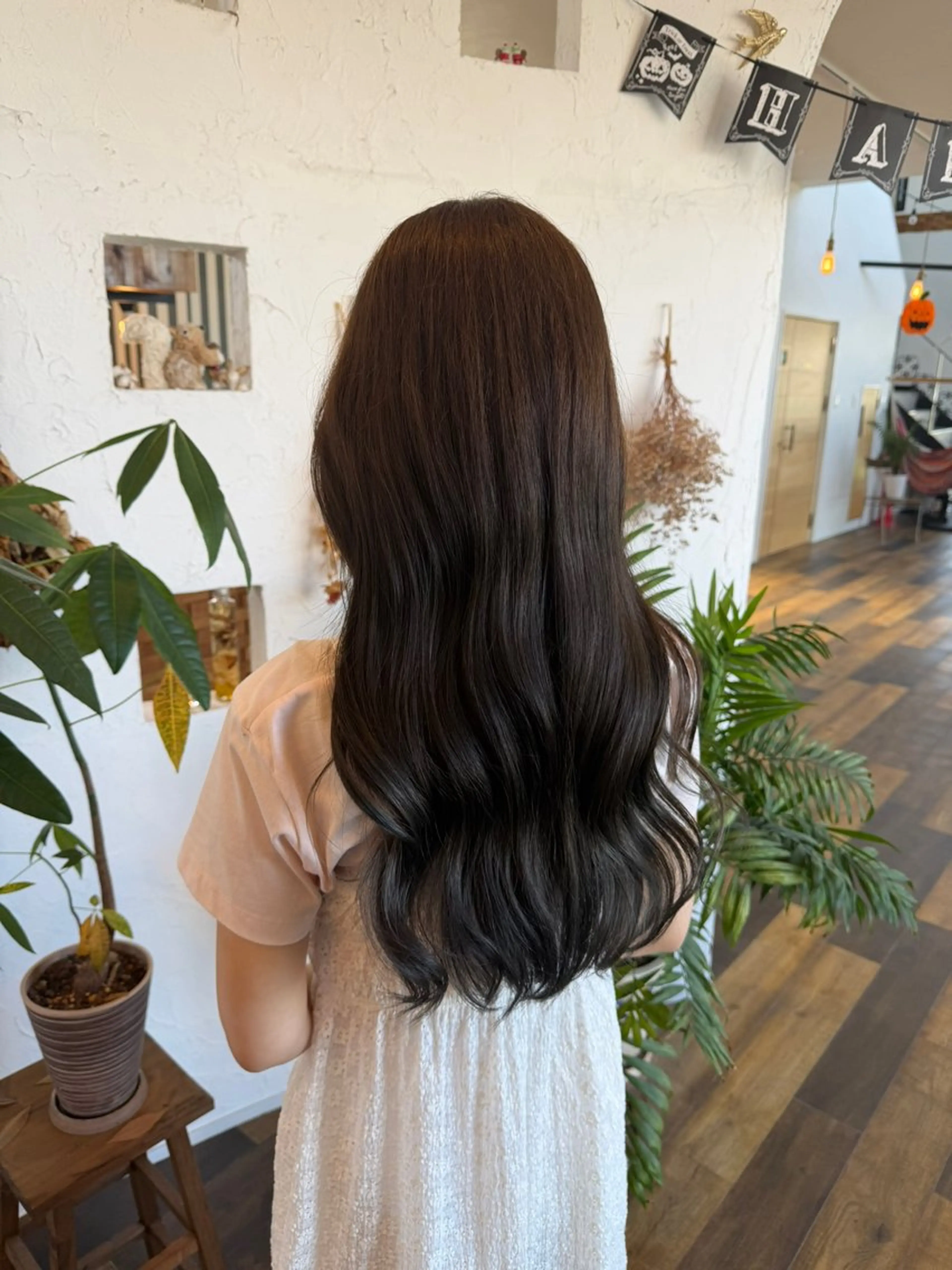 ロング カラー sonrie青竹店所属・CORA WANESSAのヘアスタイル