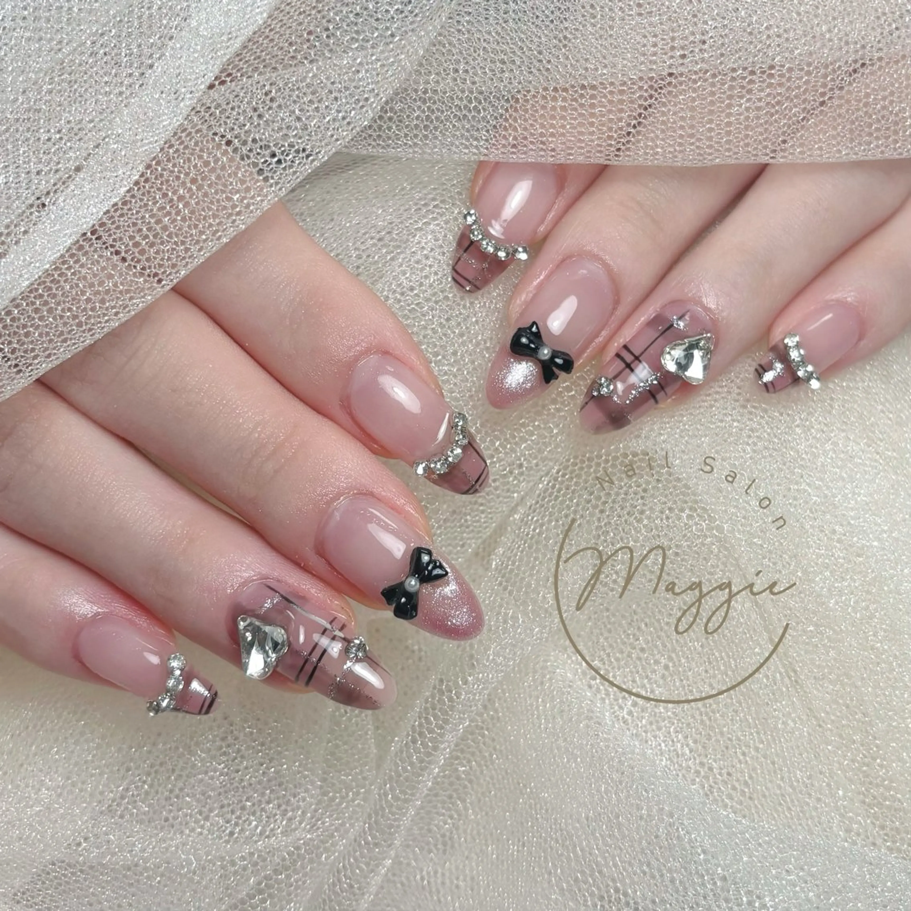 ネイル Maggie Nail🦩のネイルデザイン