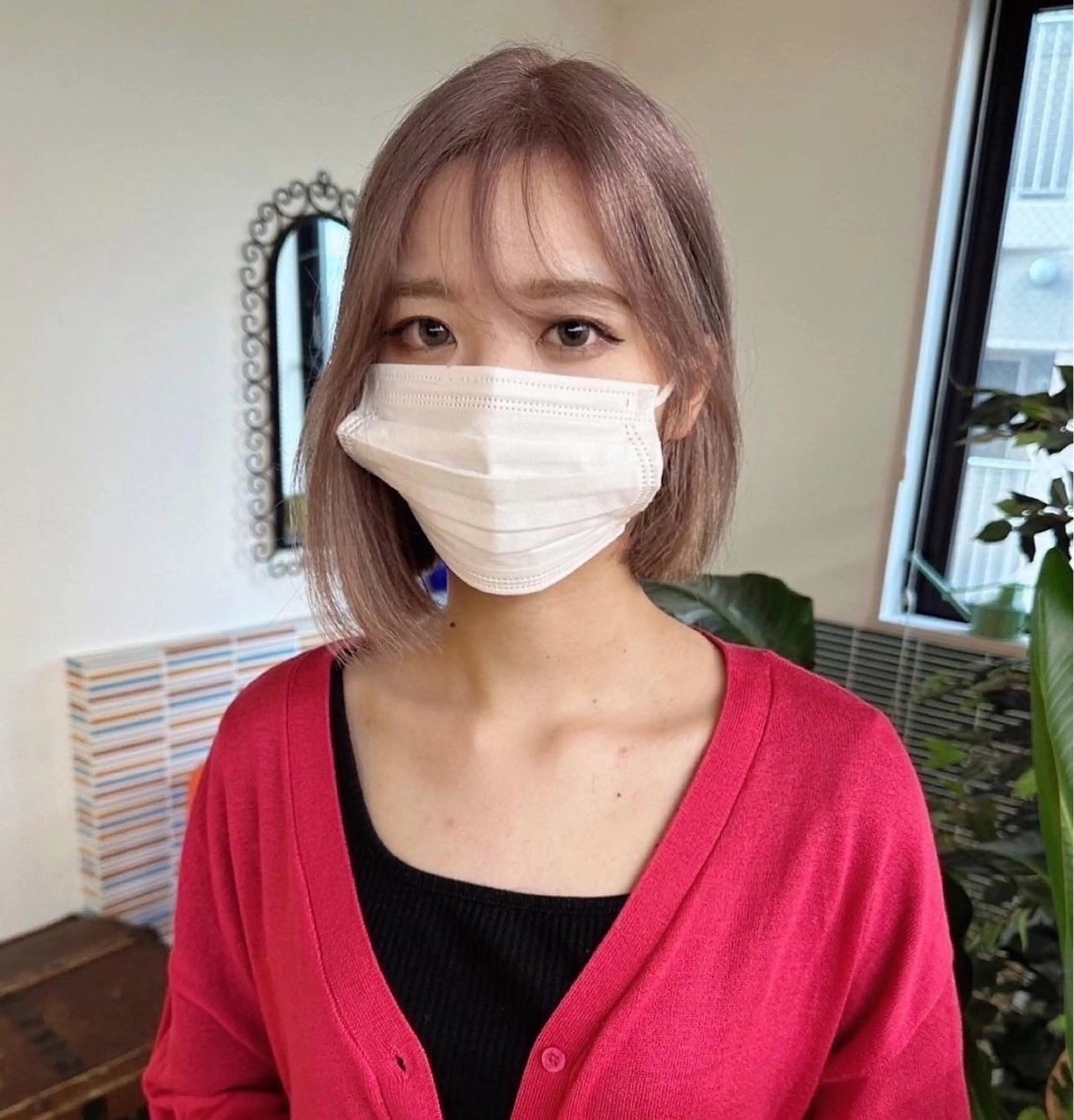 ショート カラー ブリーチ透明感 mikaのヘアスタイル