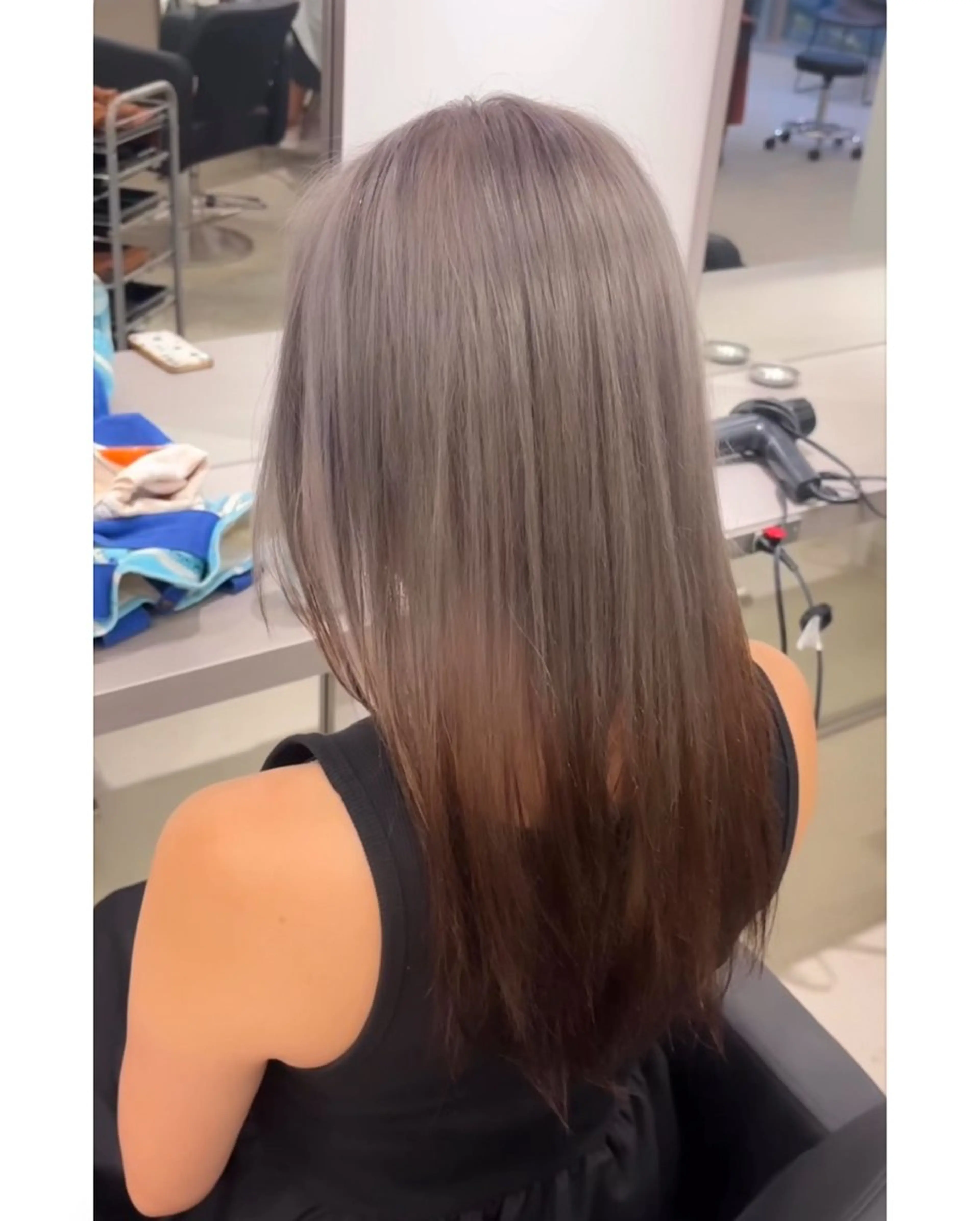 ロング カラー ヘアカラー トリートメント SHU ／eightのヘアスタイル