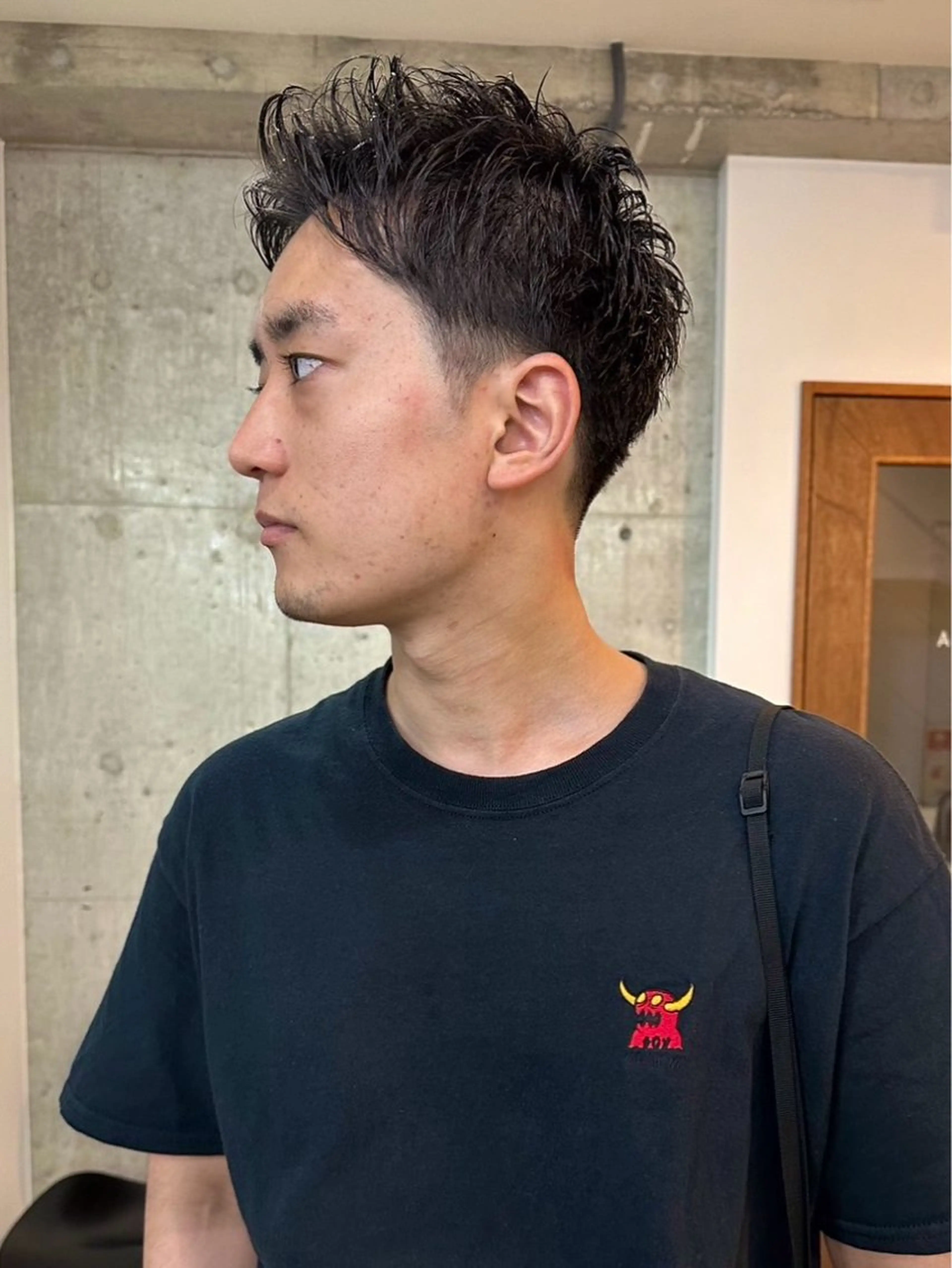 メンズ 刈り上げ 切りっぱなしボブ/ ブリーチカラー/大塚のヘアスタイル