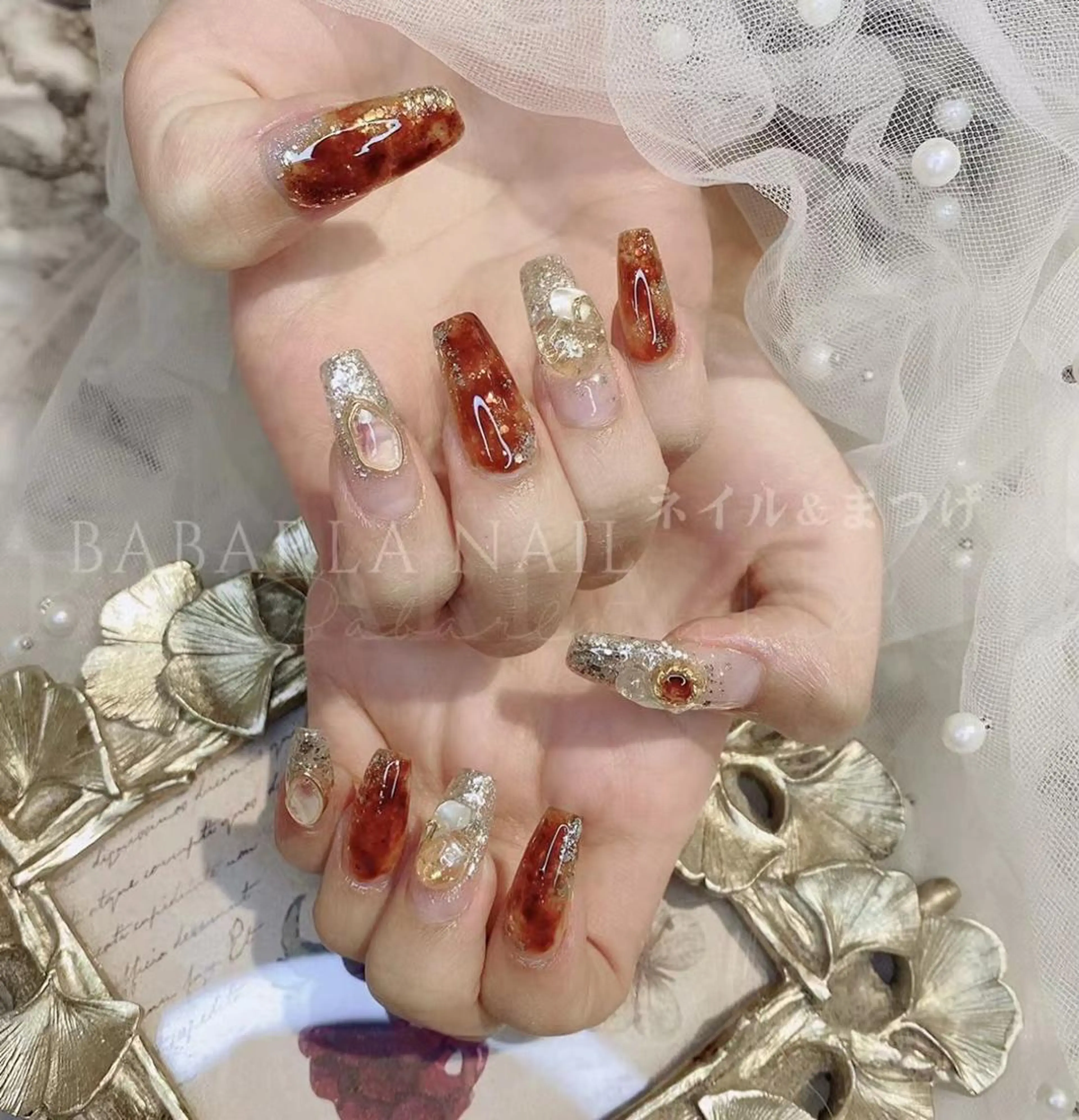 ネイル べっ甲ネイル ゴールド グラデーション キラキラネイル ラメ(グリッター) Babarla nailのネイルデザイン
